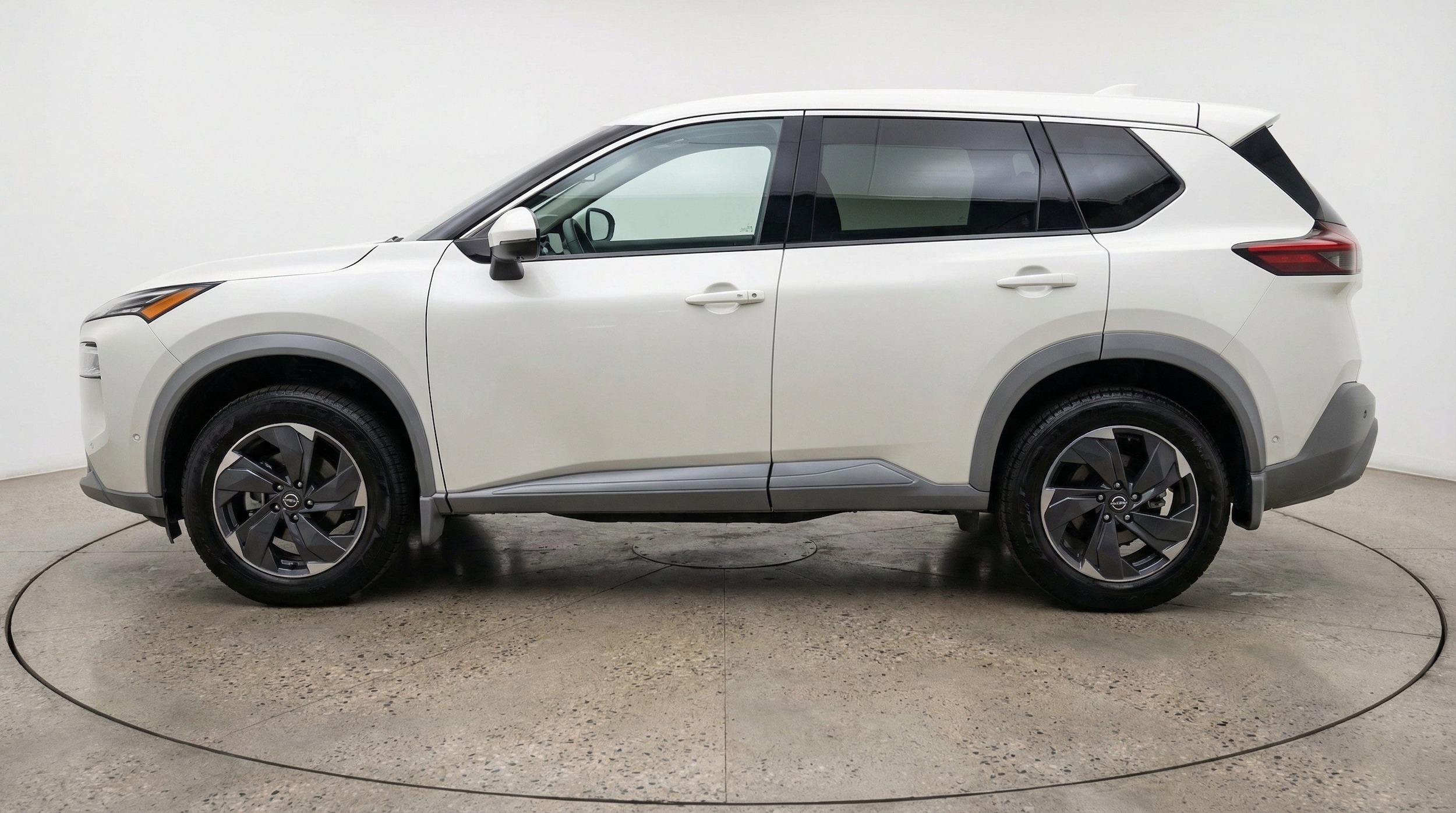 Thumbnail: 2025 Nissan Rogue - 5