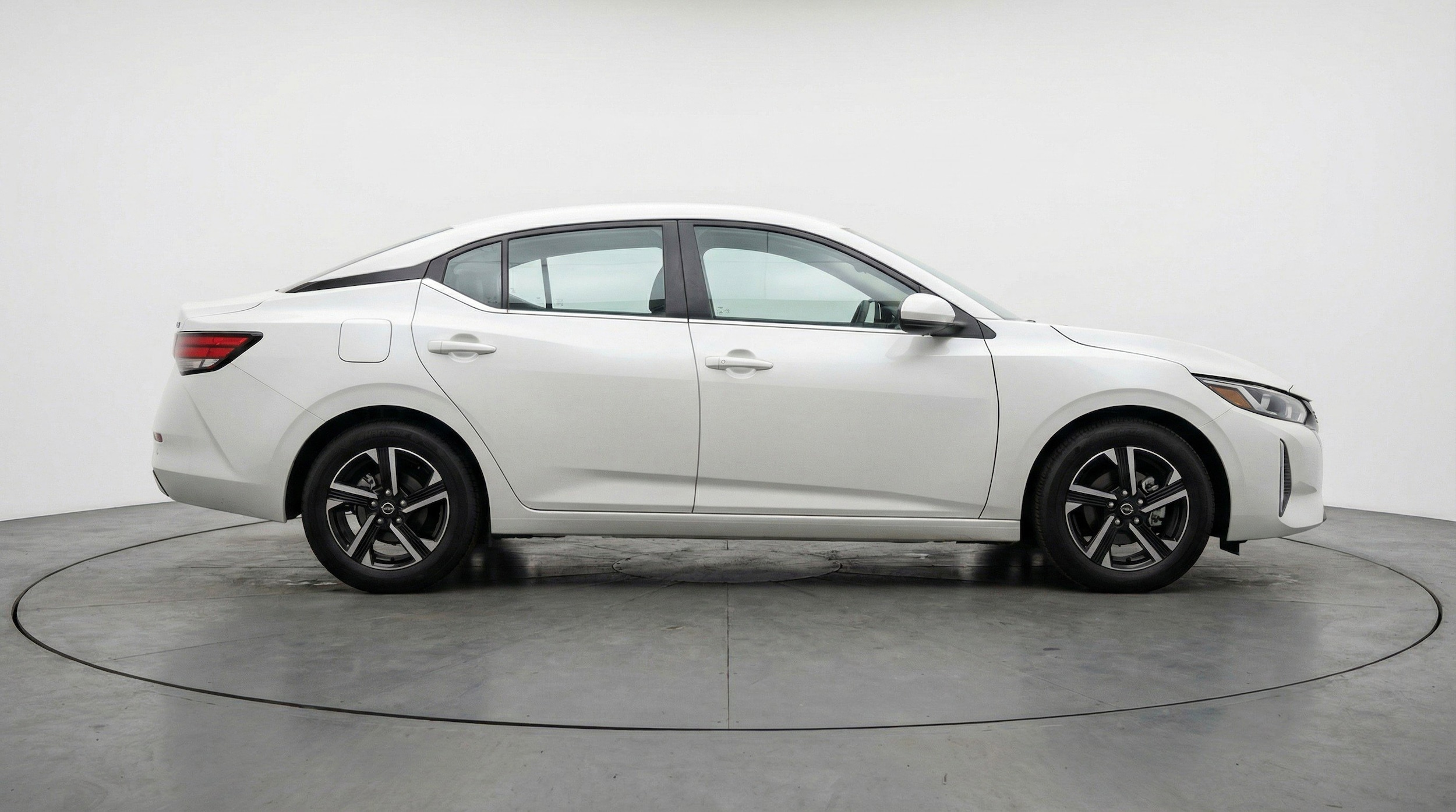 Thumbnail: 2025 Nissan Sentra - 11