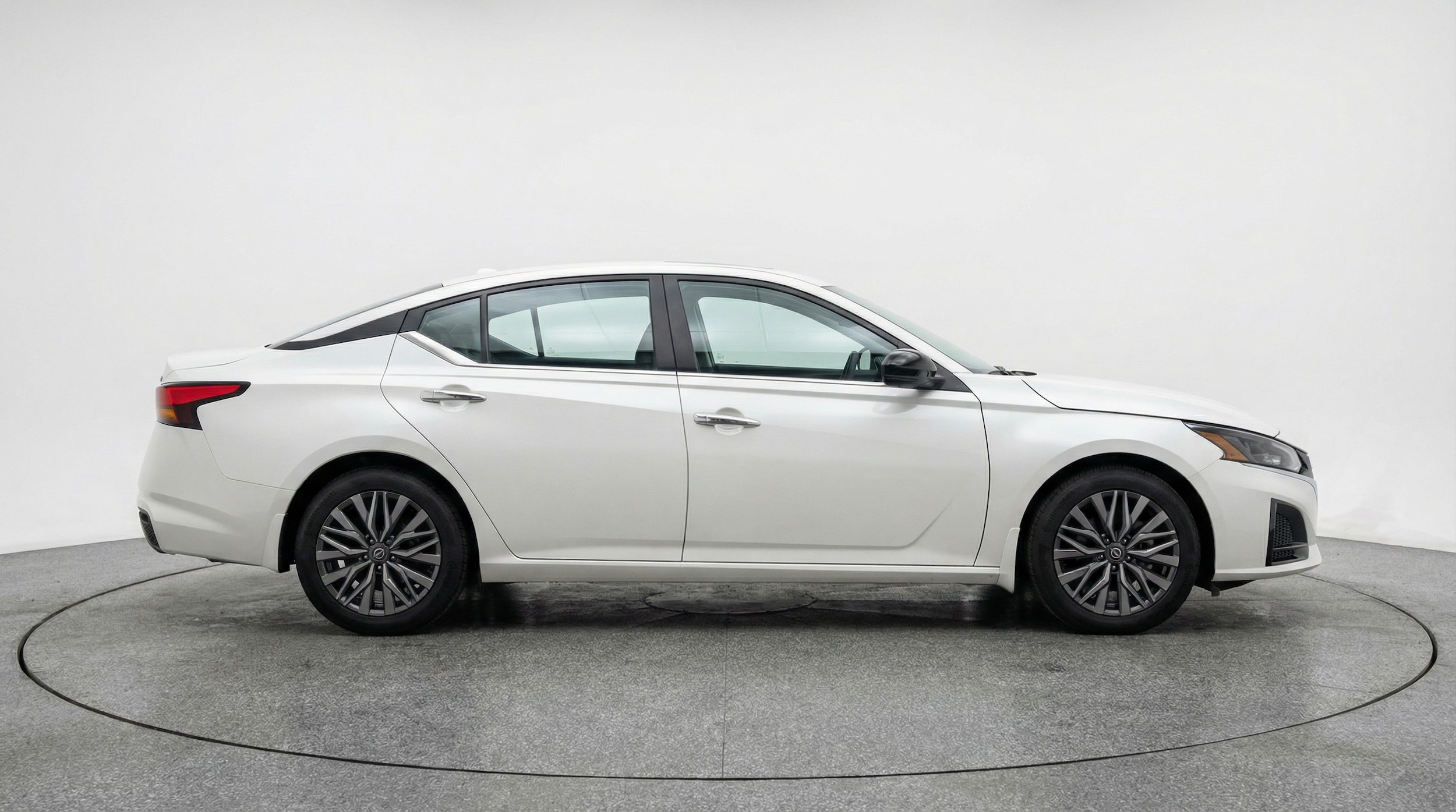 Thumbnail: 2025 Nissan Altima - 8