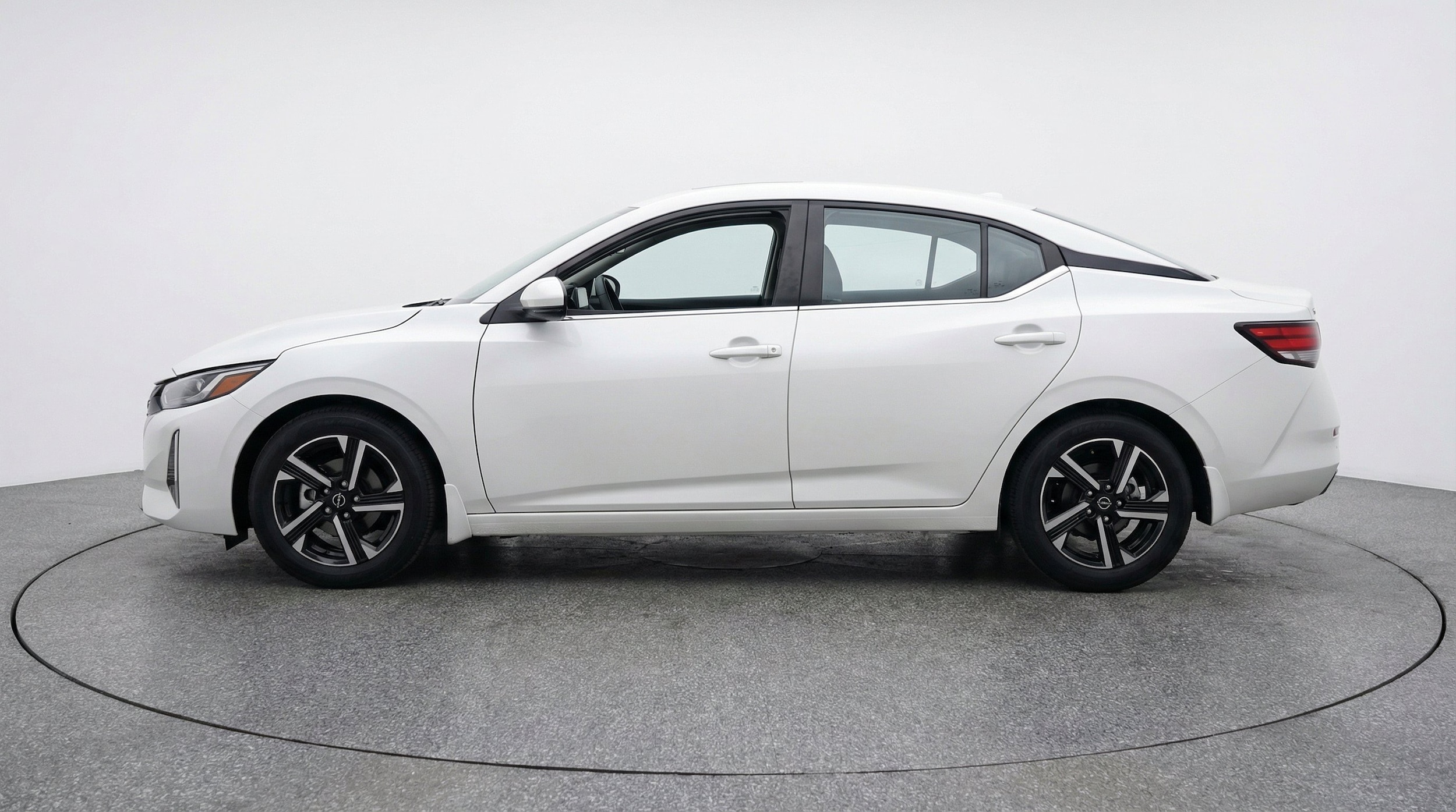 Thumbnail: 2025 Nissan Sentra - 5