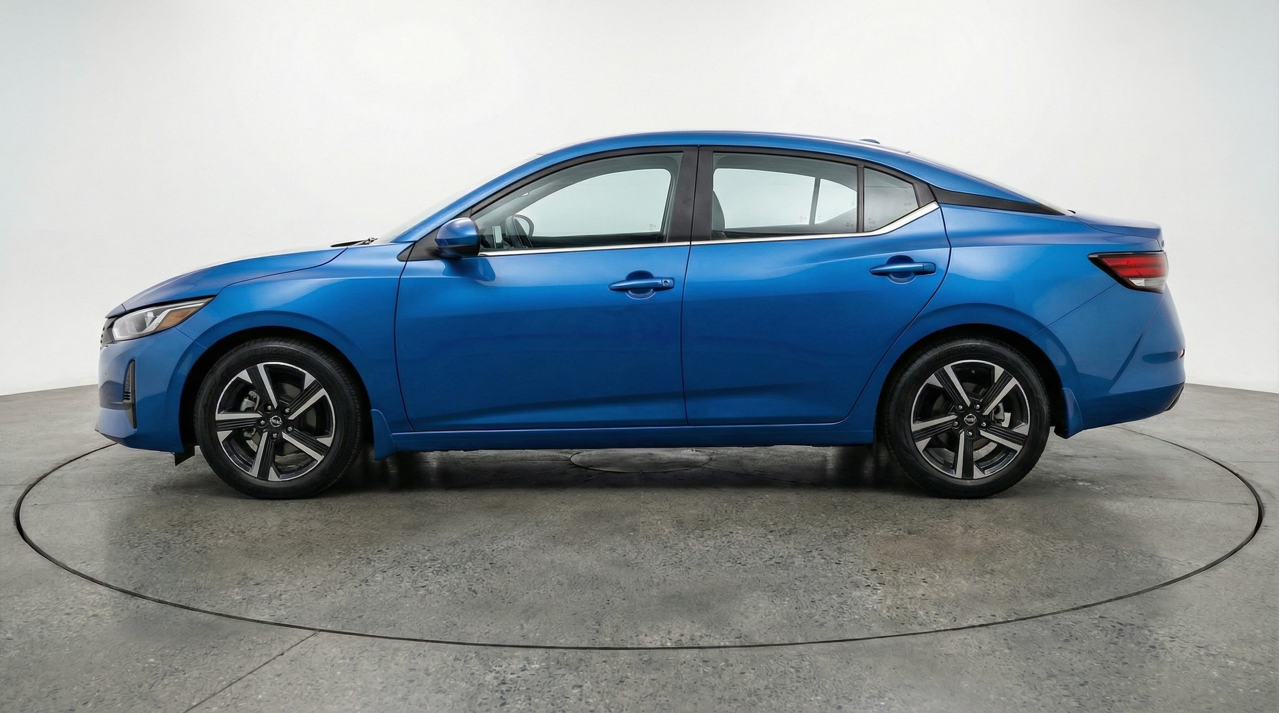 Thumbnail: 2025 Nissan Sentra - 4