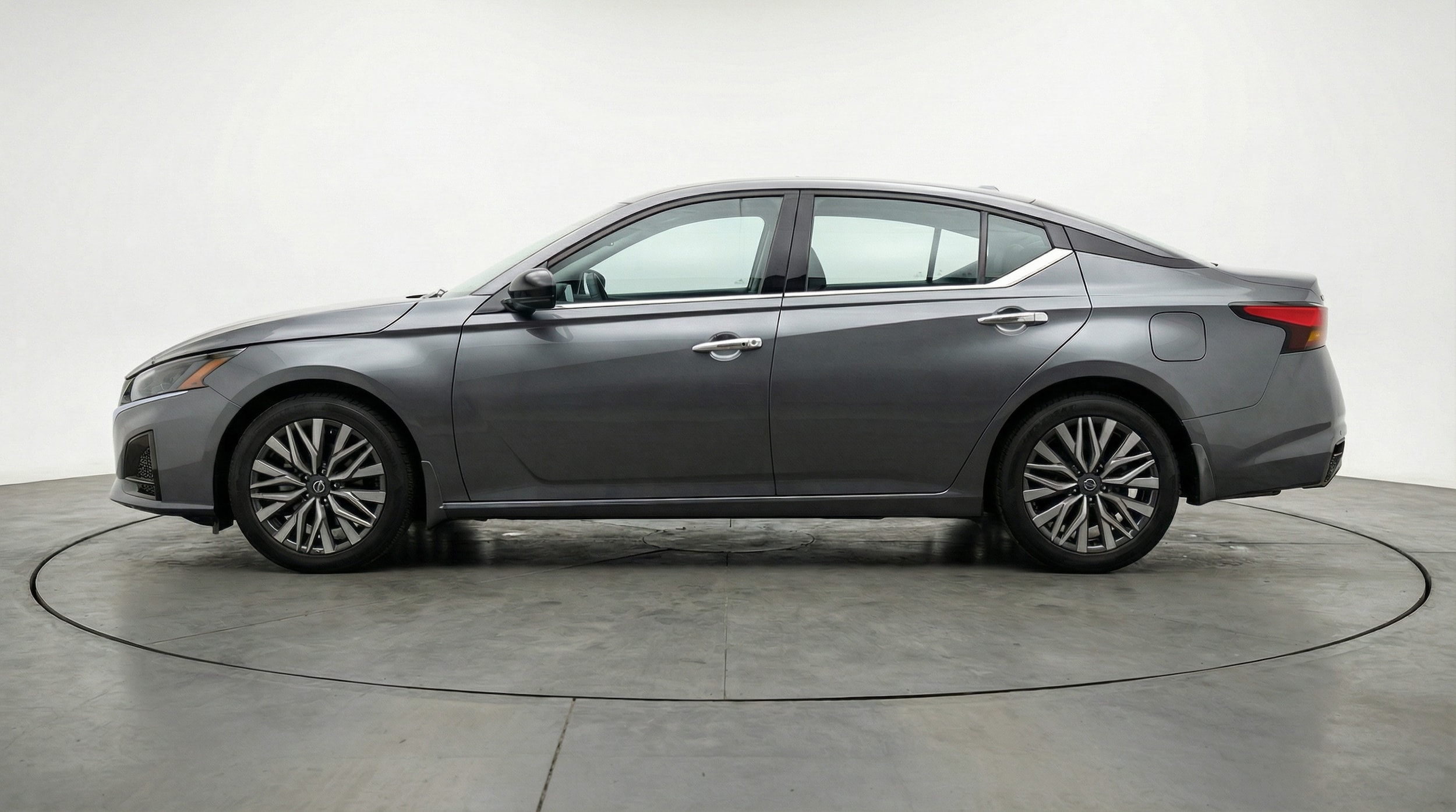 Thumbnail: 2025 Nissan Altima - 4