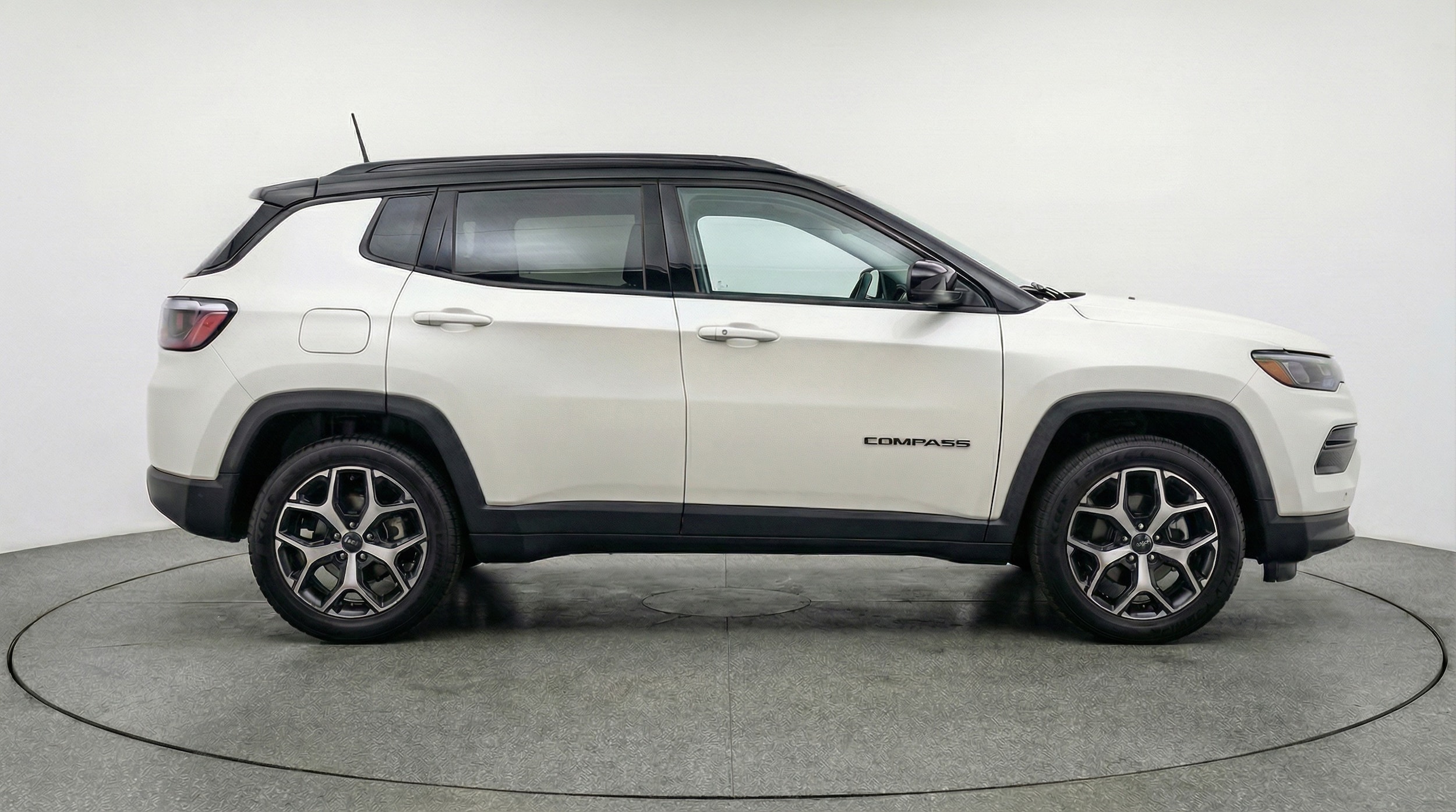 Thumbnail: 2025 Jeep Compass - 8