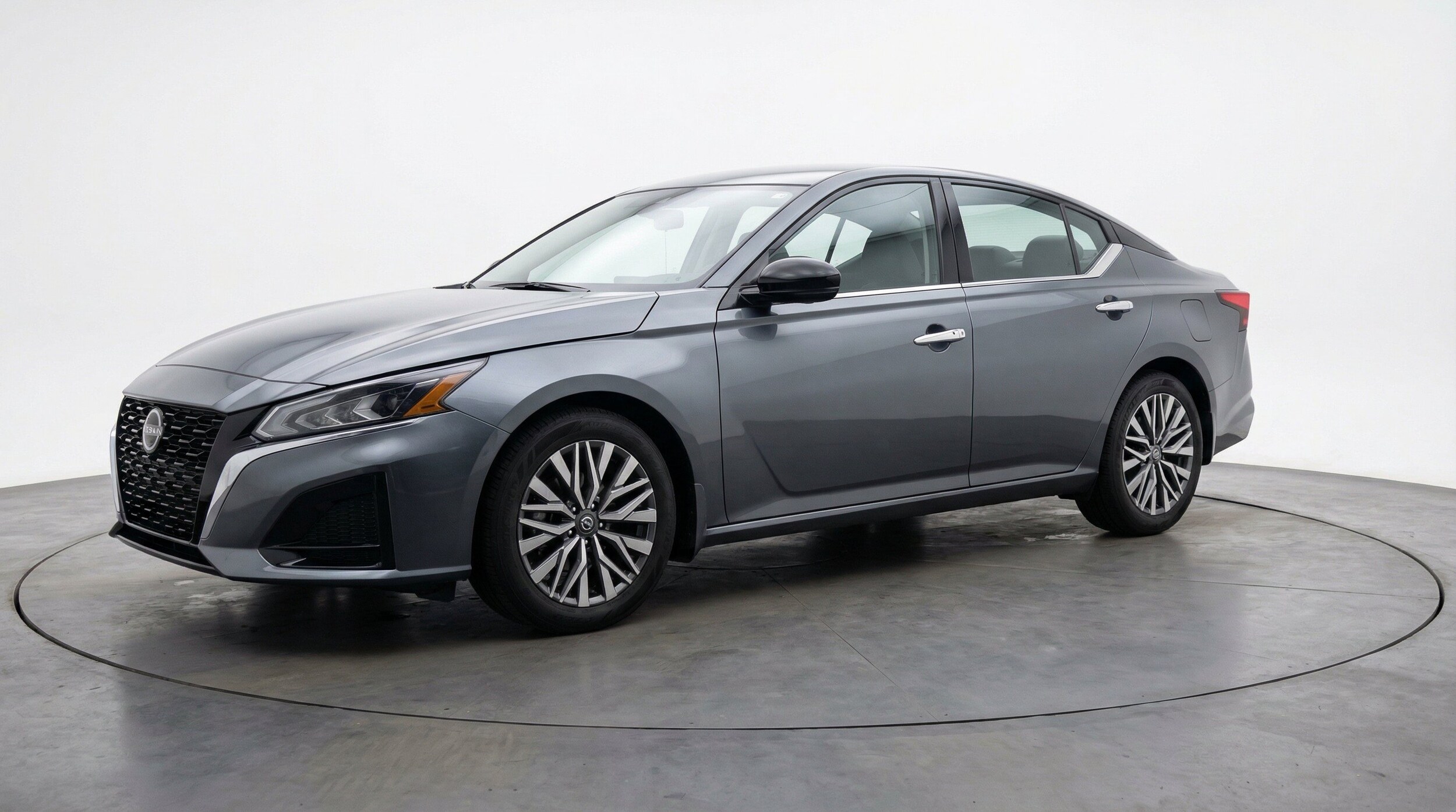 Thumbnail: 2025 Nissan Altima - 3