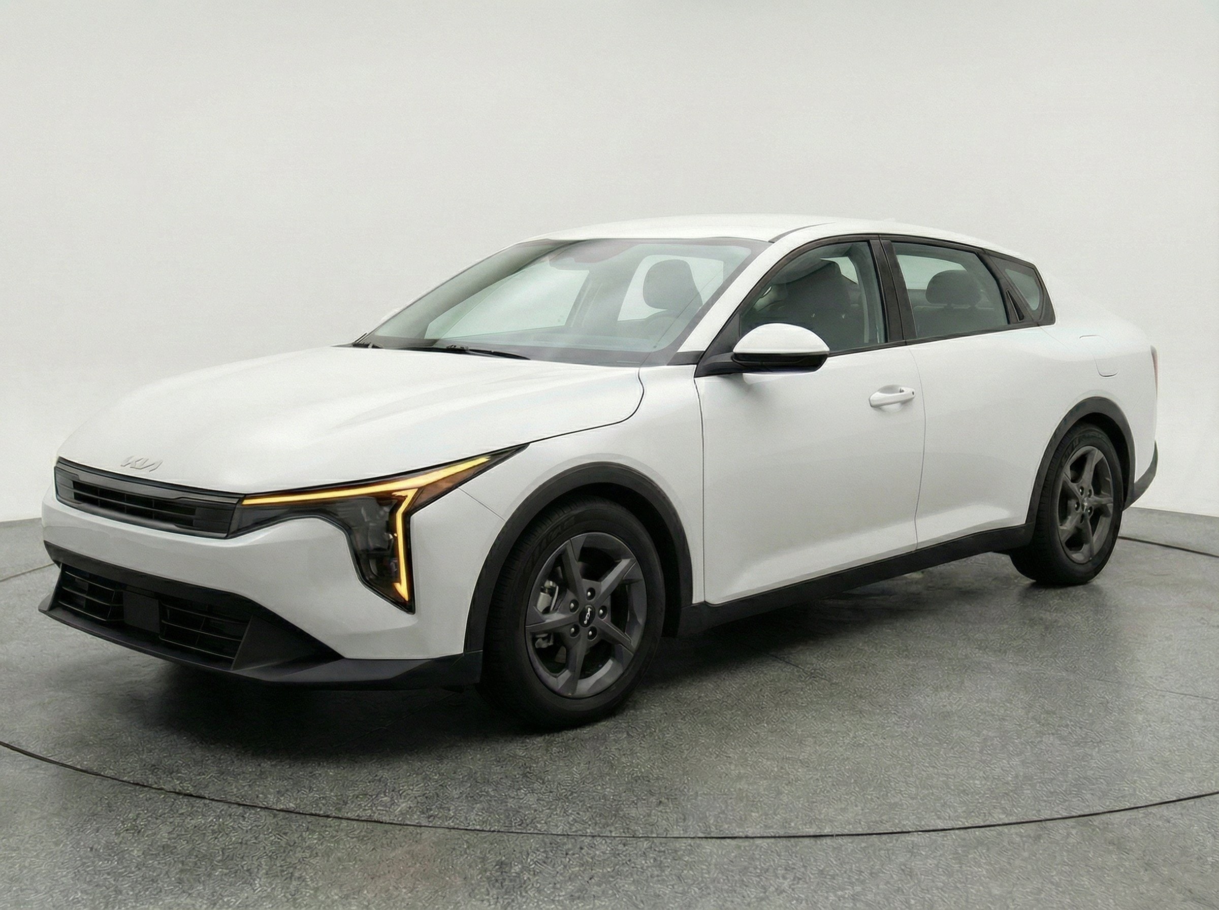 Thumbnail: 2025 Kia K4 - 3