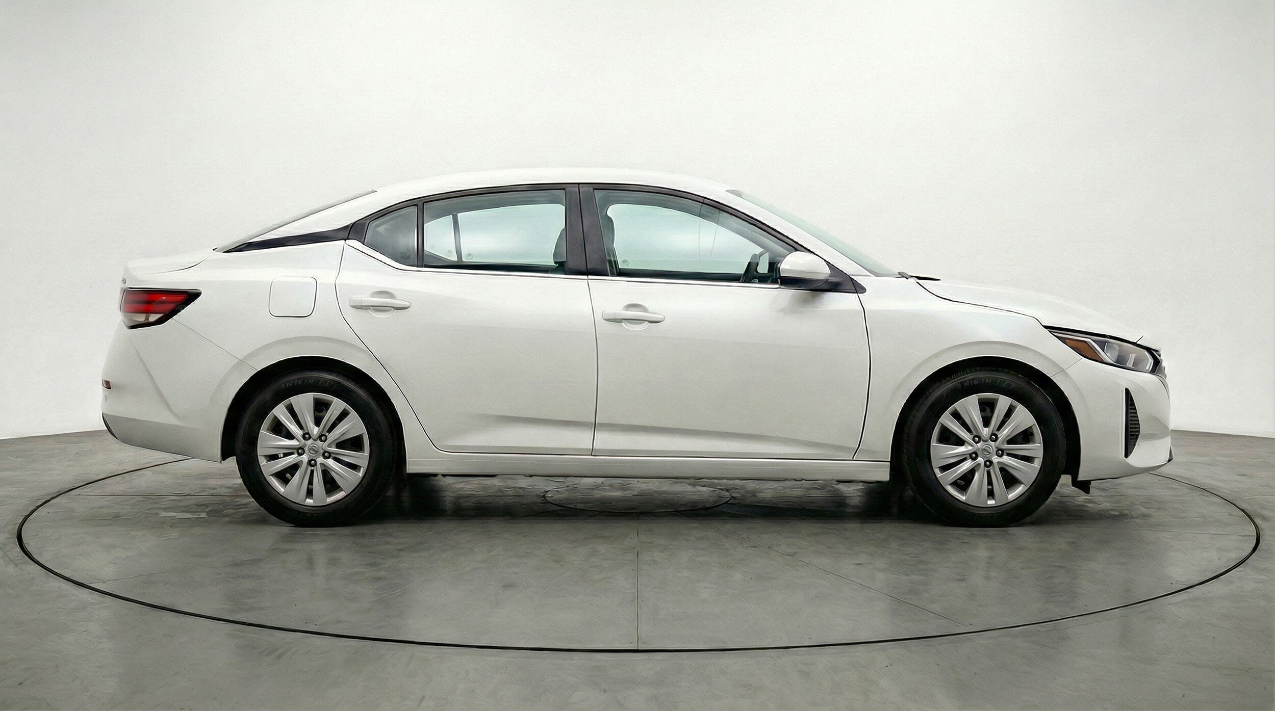 Thumbnail: 2025 Nissan Sentra - 11