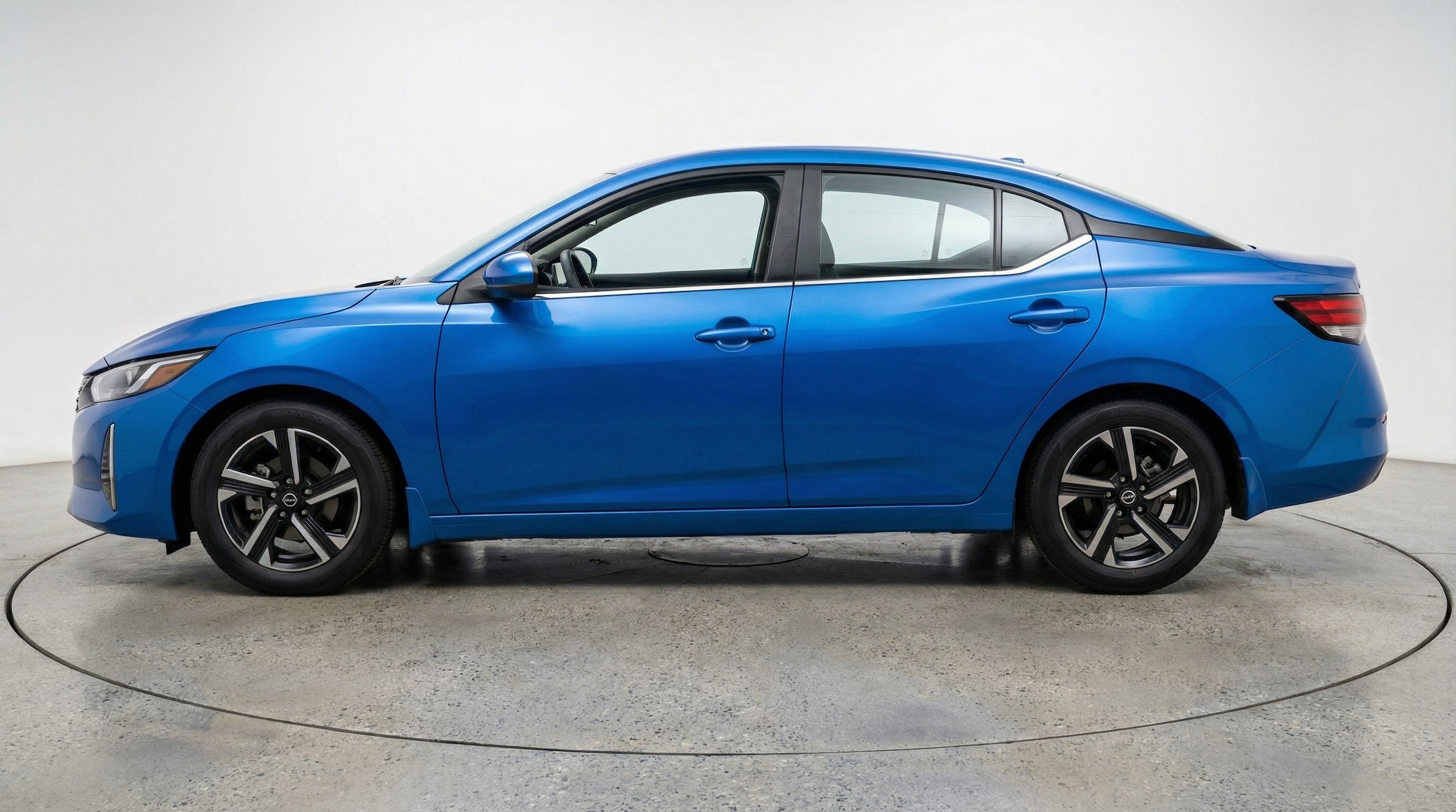 Thumbnail: 2025 Nissan Sentra - 5
