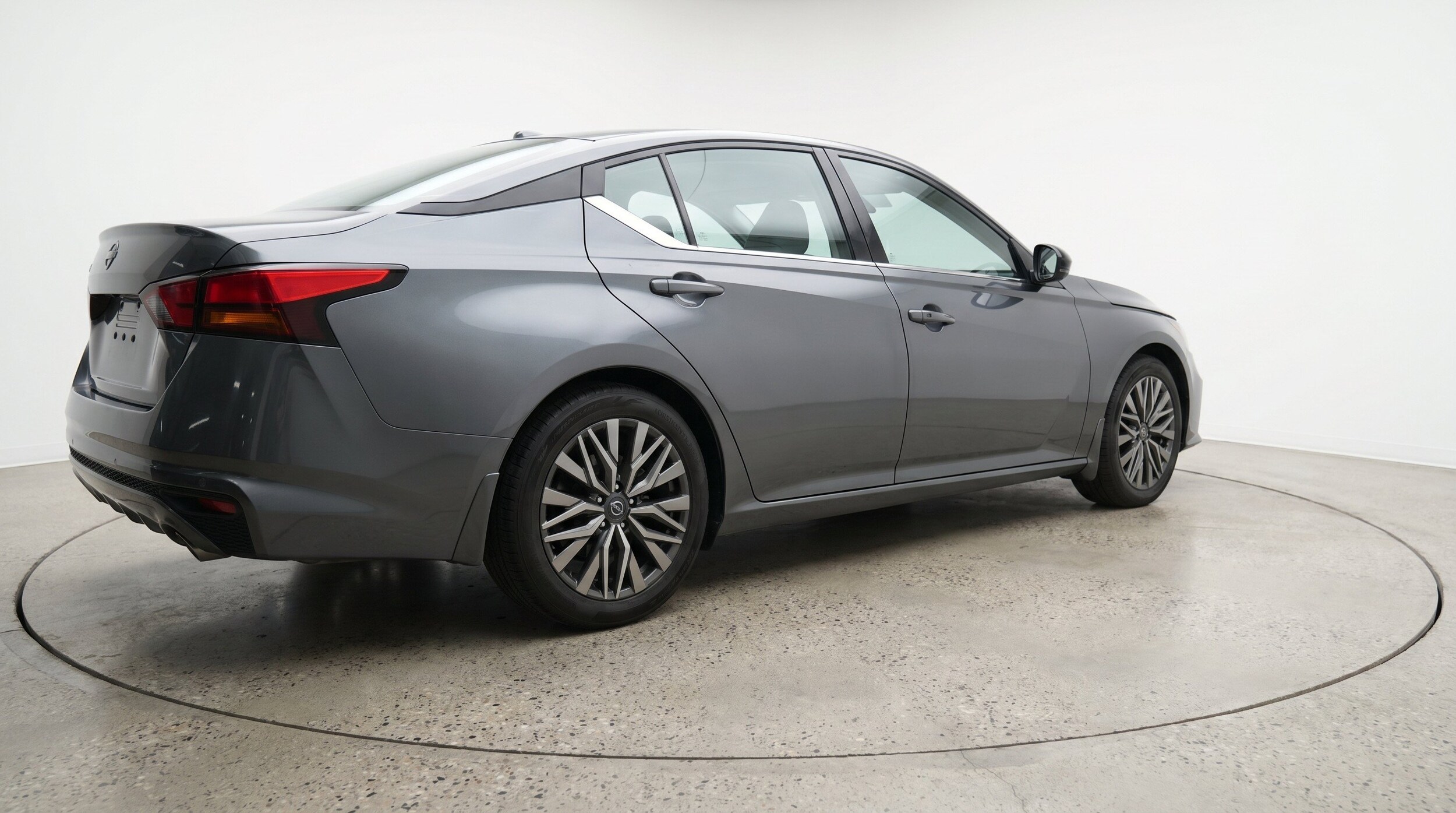 Thumbnail: 2025 Nissan Altima - 9