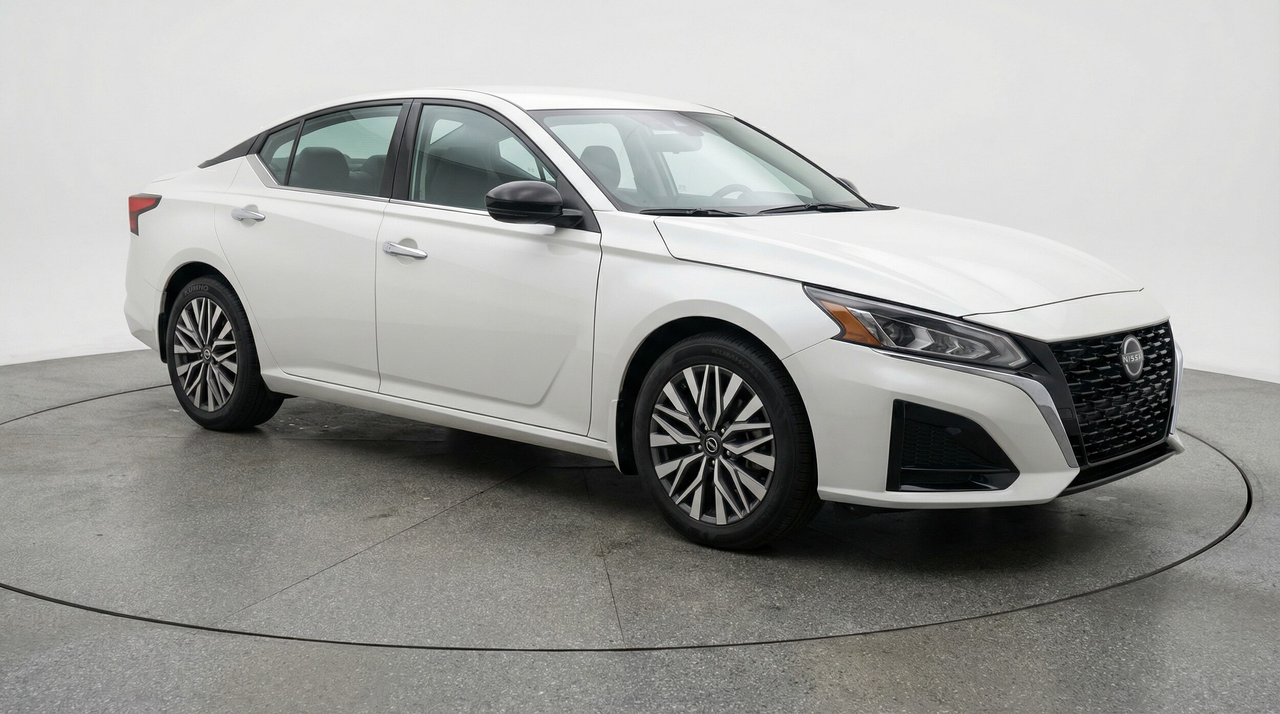 Thumbnail: 2025 Nissan Altima - 1