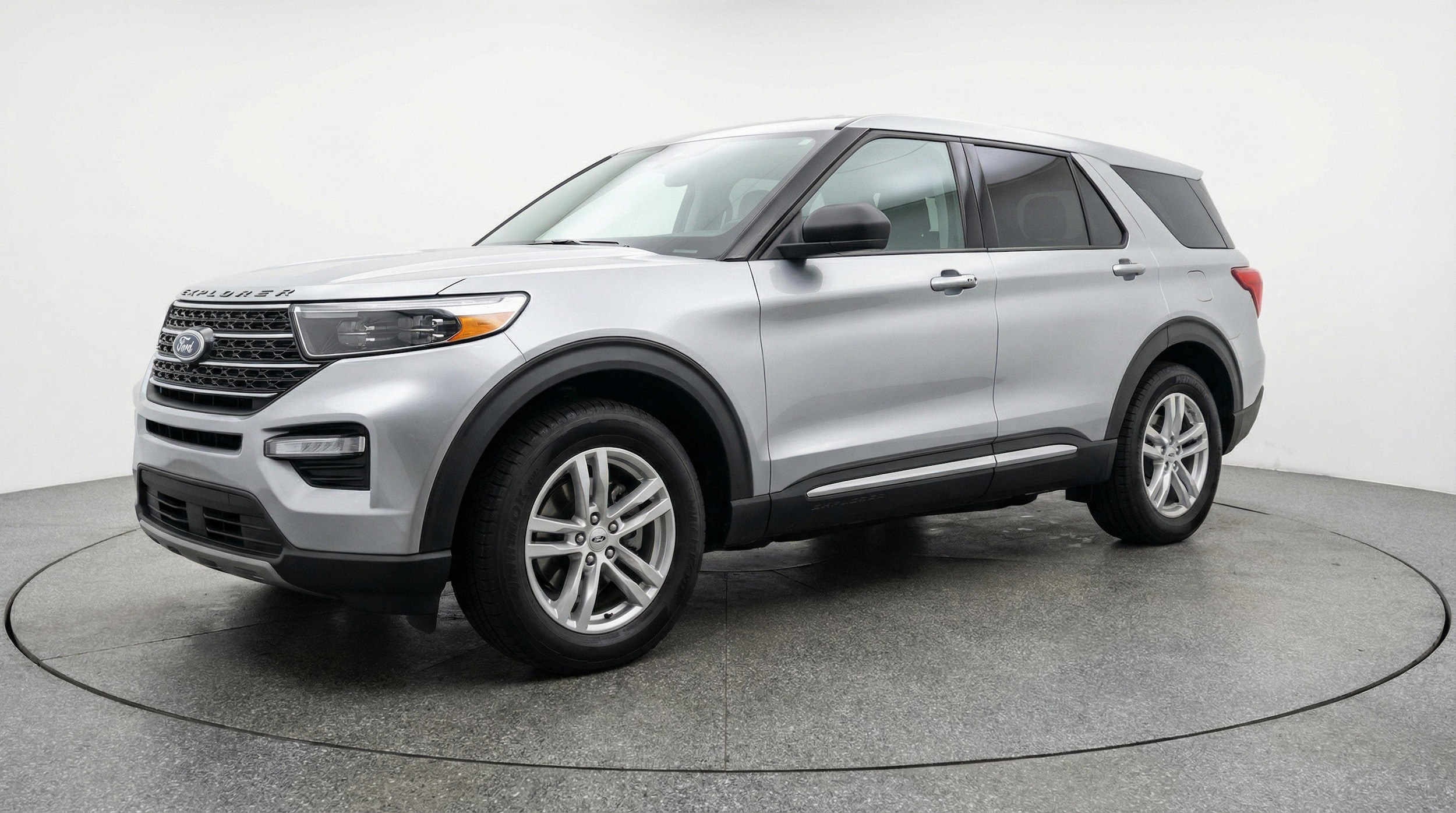 Thumbnail: 2024 Ford Explorer - 3