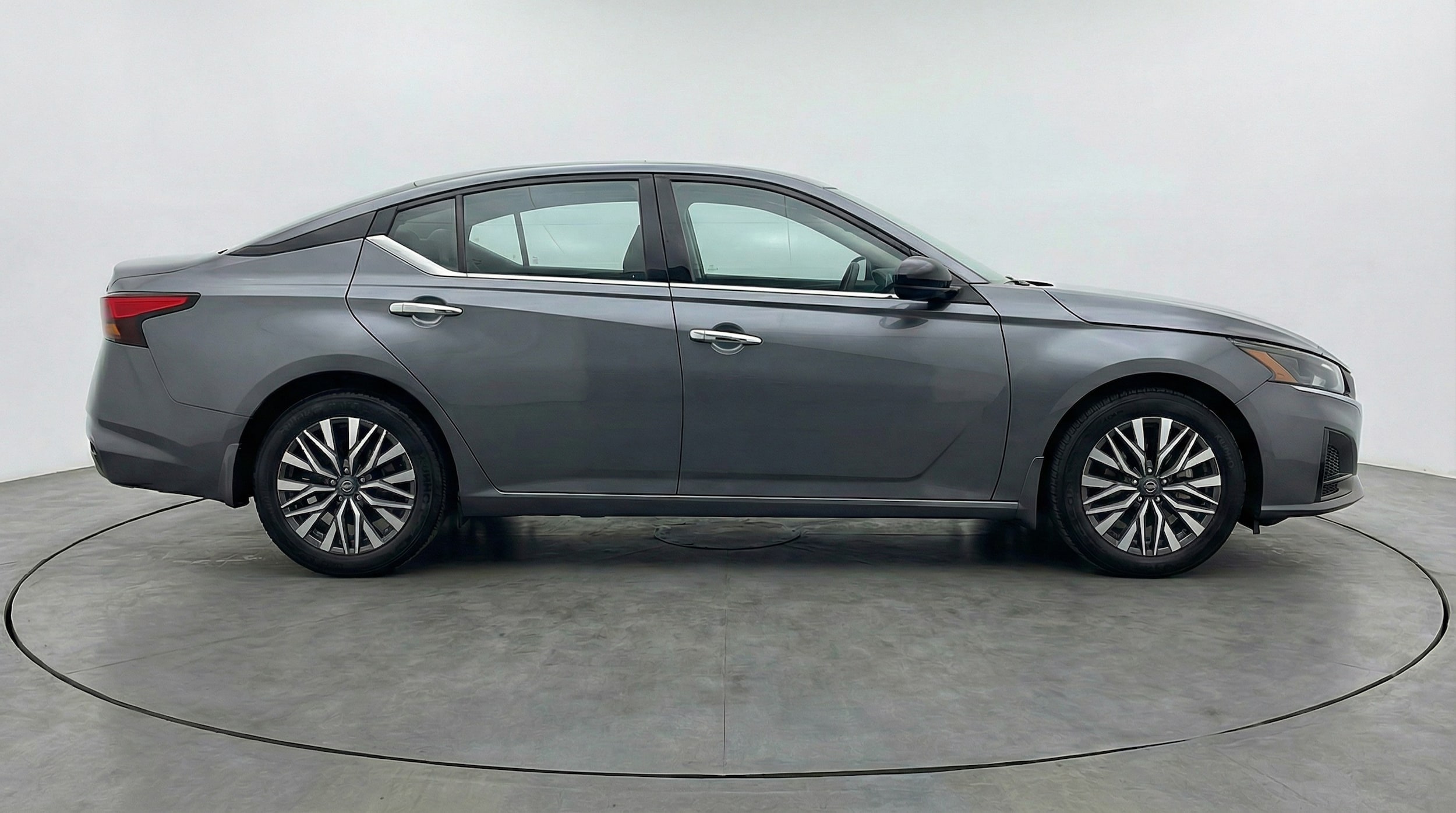 Thumbnail: 2025 Nissan Altima - 8