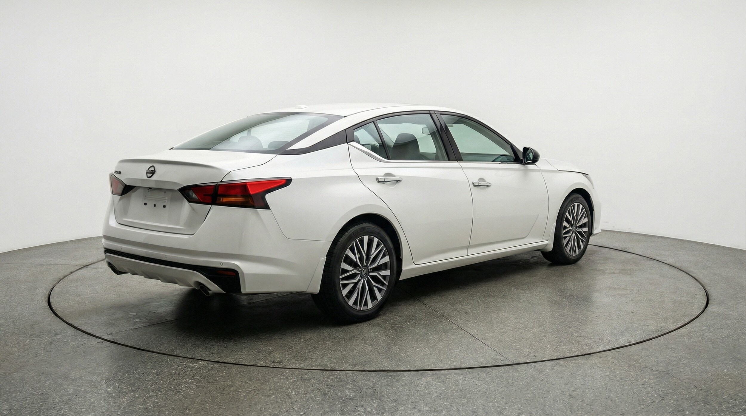 Thumbnail: 2025 Nissan Altima - 7