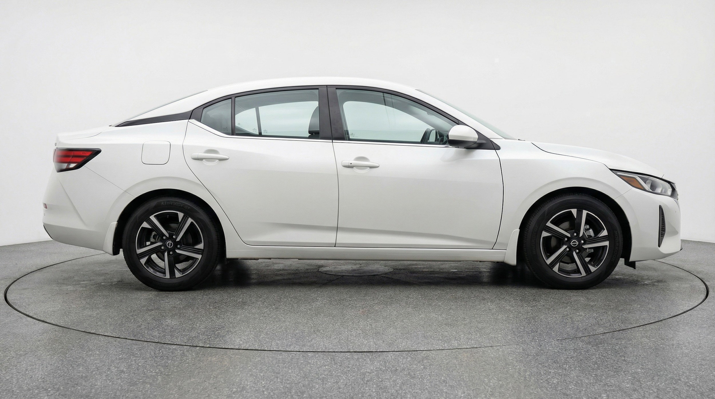 Thumbnail: 2025 Nissan Sentra - 11