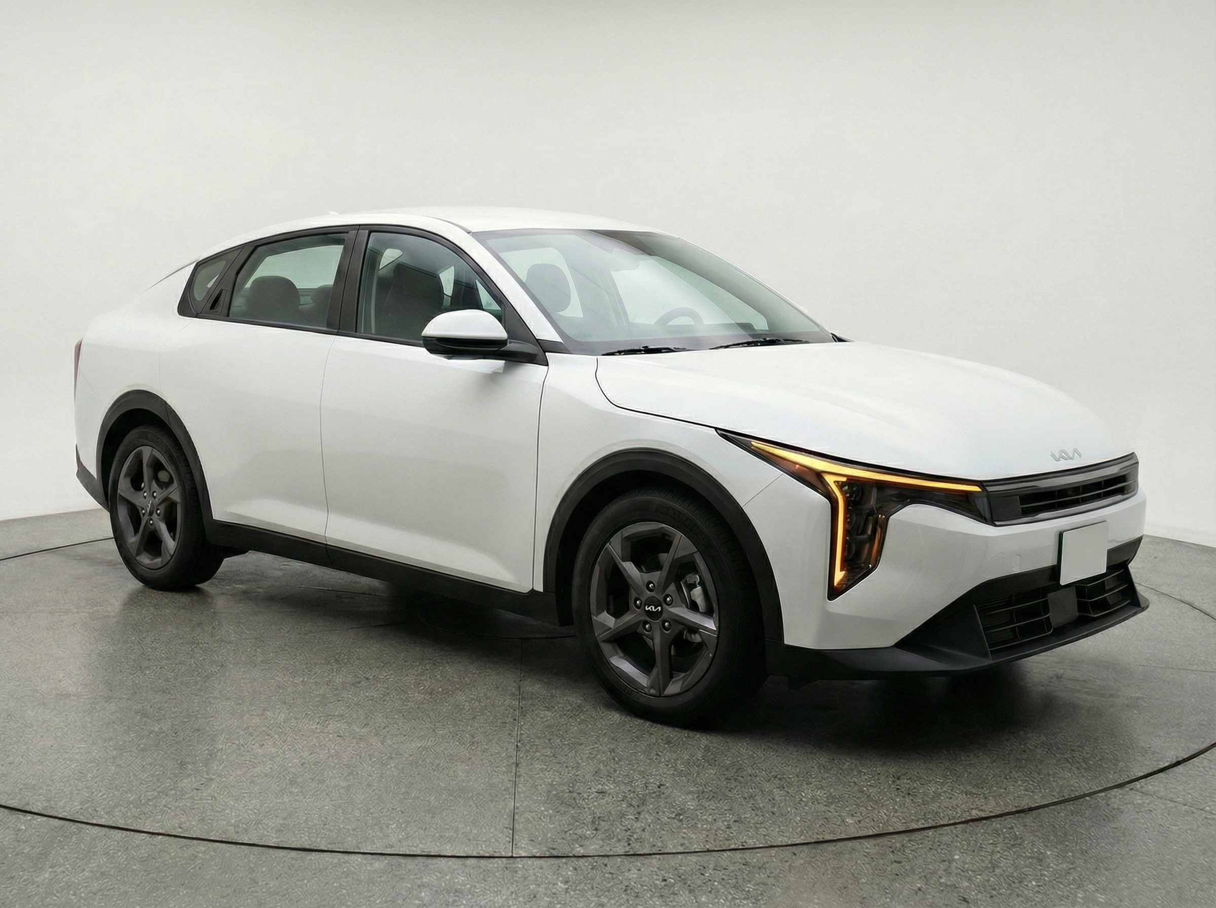 Thumbnail: 2025 Kia K4 - 1