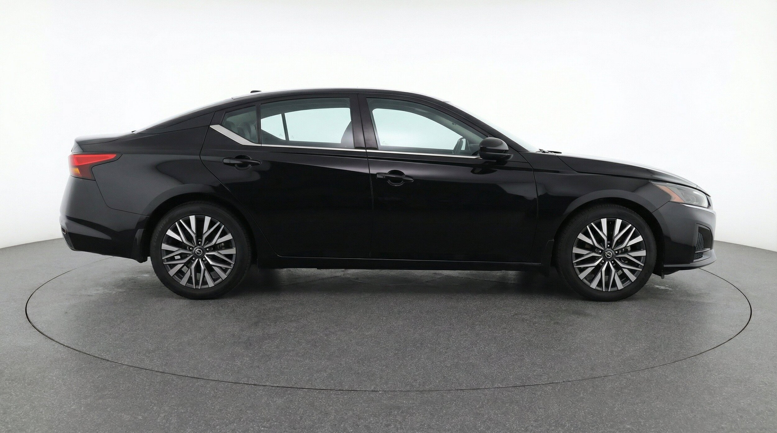 Thumbnail: 2025 Nissan Altima - 11