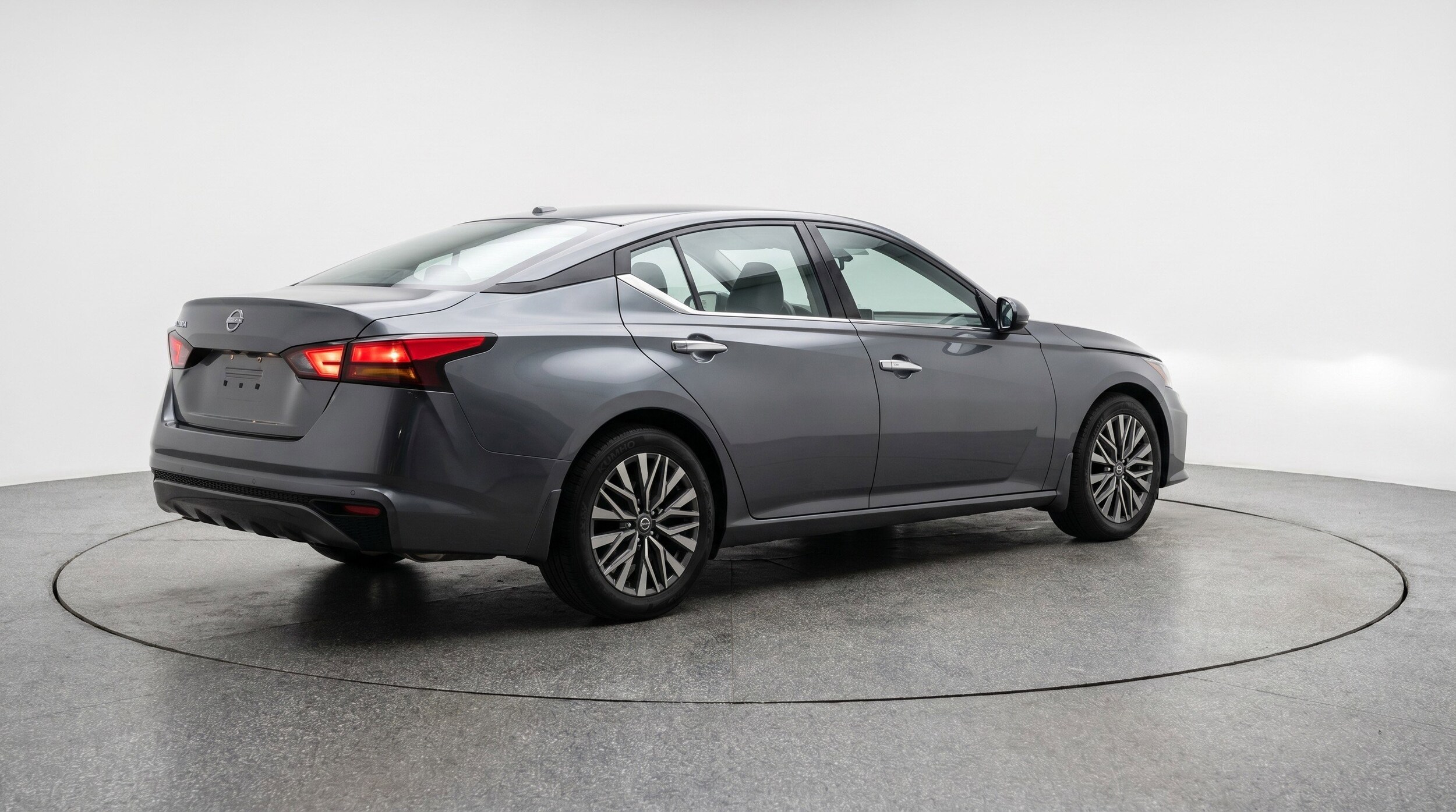 Thumbnail: 2025 Nissan Altima - 9