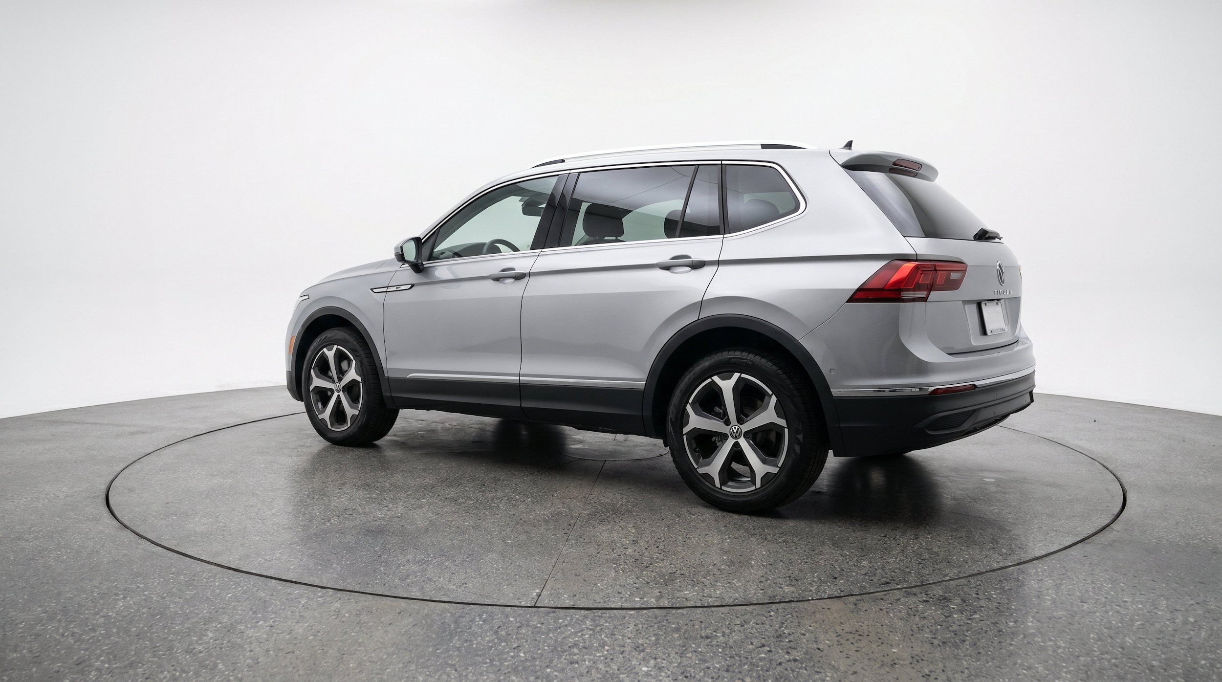 Thumbnail: 2026 Volkswagen Tiguan - 6