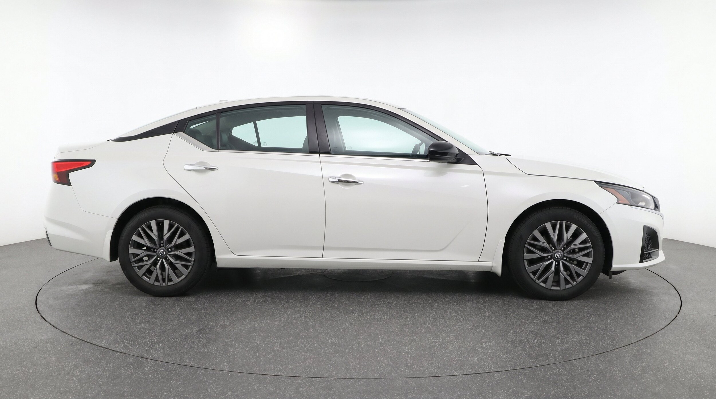 Thumbnail: 2025 Nissan Altima - 11