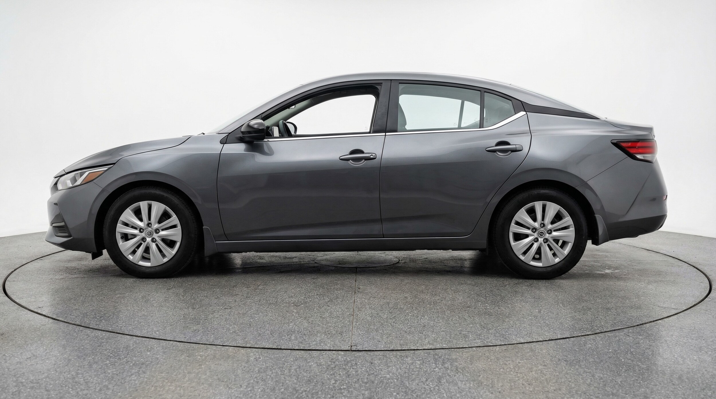 Thumbnail: 2025 Nissan Sentra - 4