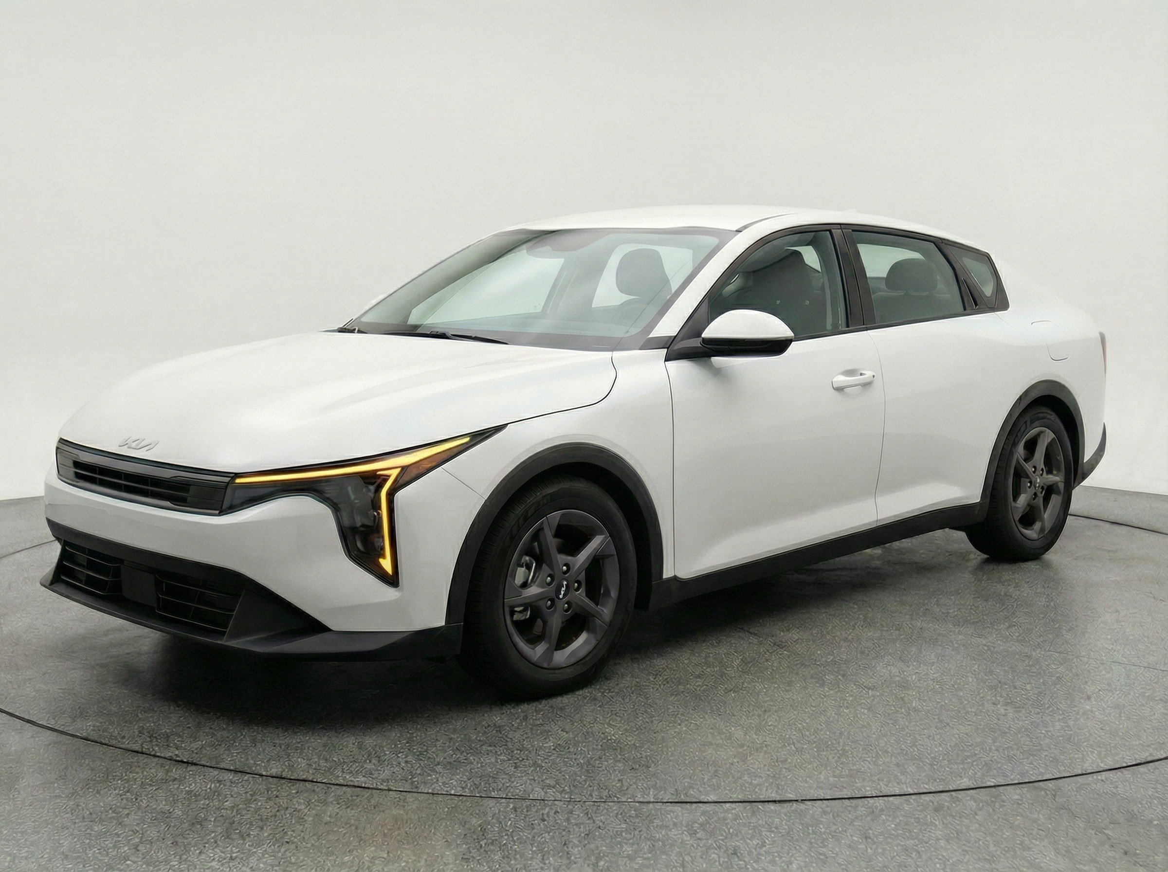 Thumbnail: 2025 Kia K4 - 3
