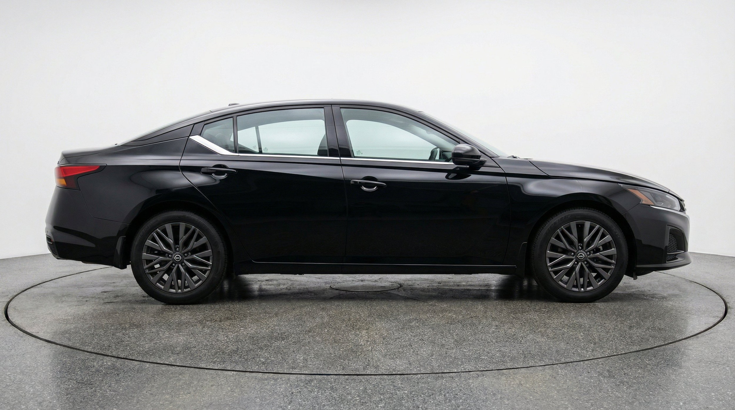 Thumbnail: 2025 Nissan Altima - 11
