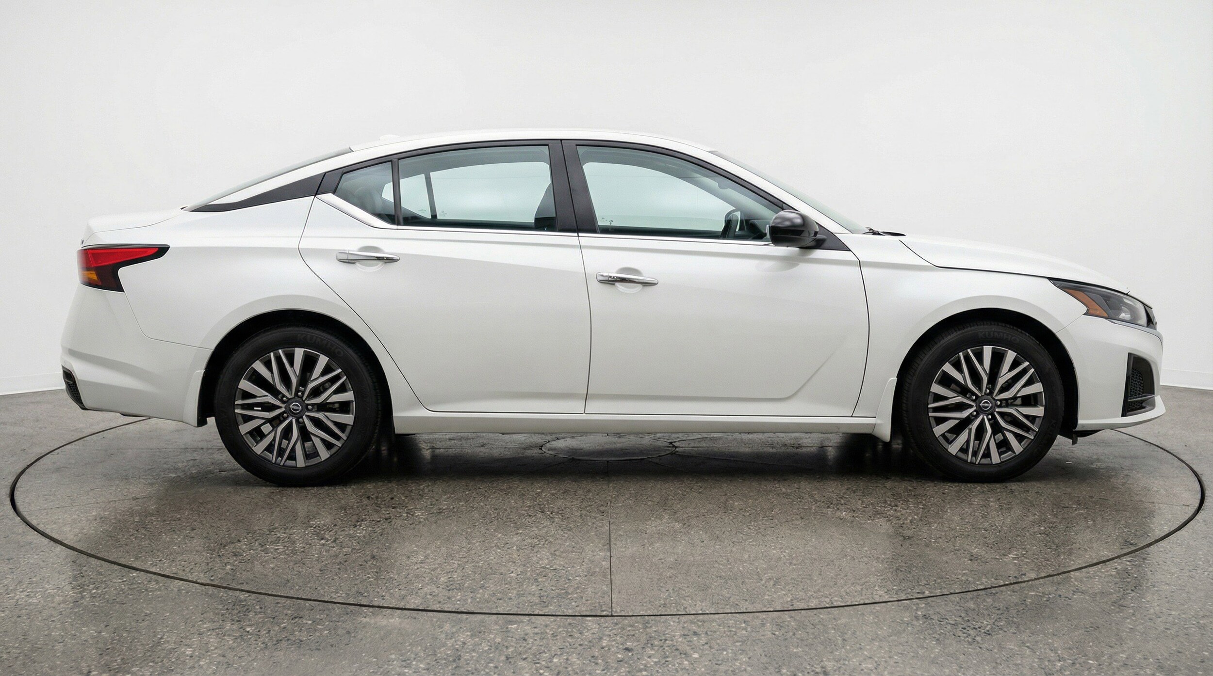 Thumbnail: 2025 Nissan Altima - 11