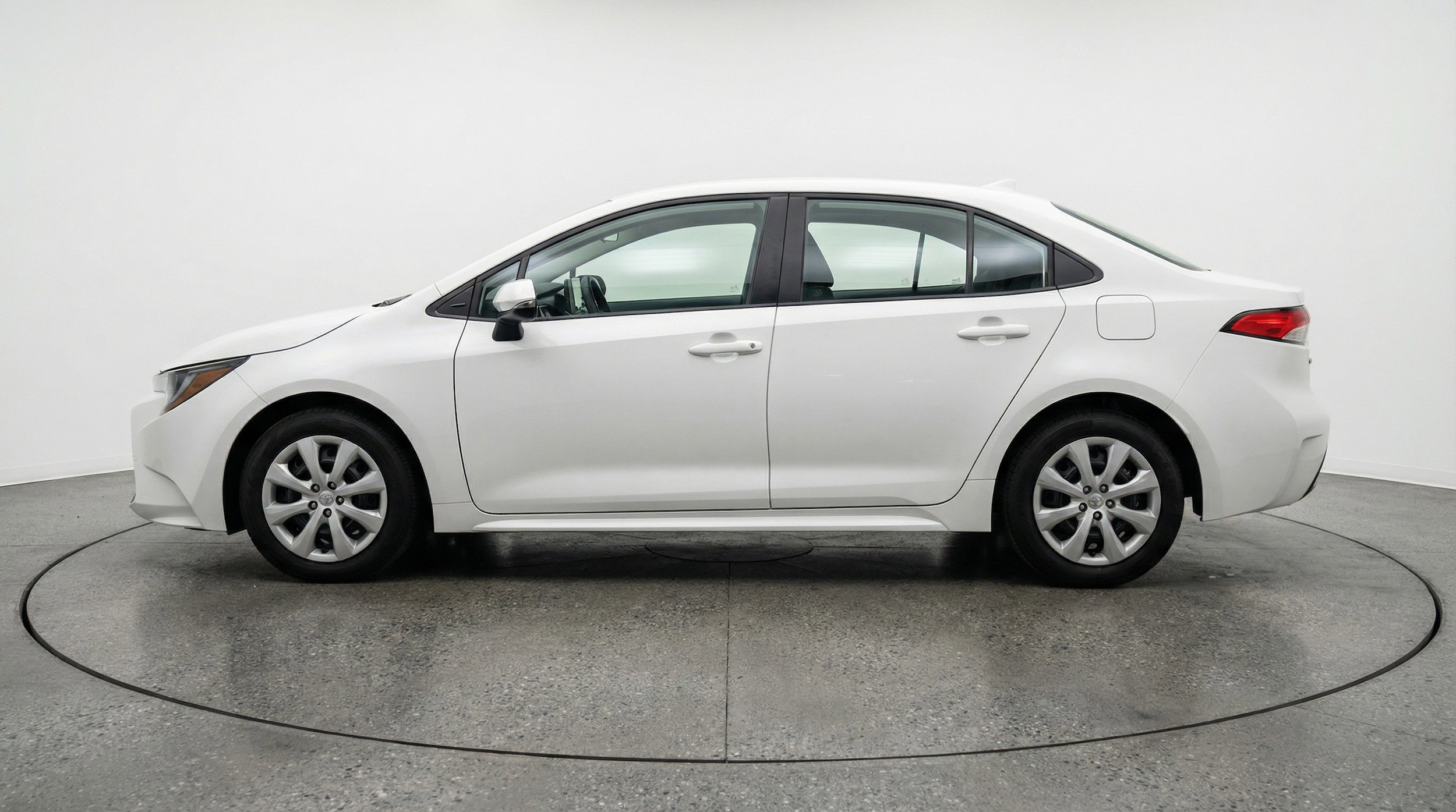 Thumbnail: 2025 Toyota Corolla - 5