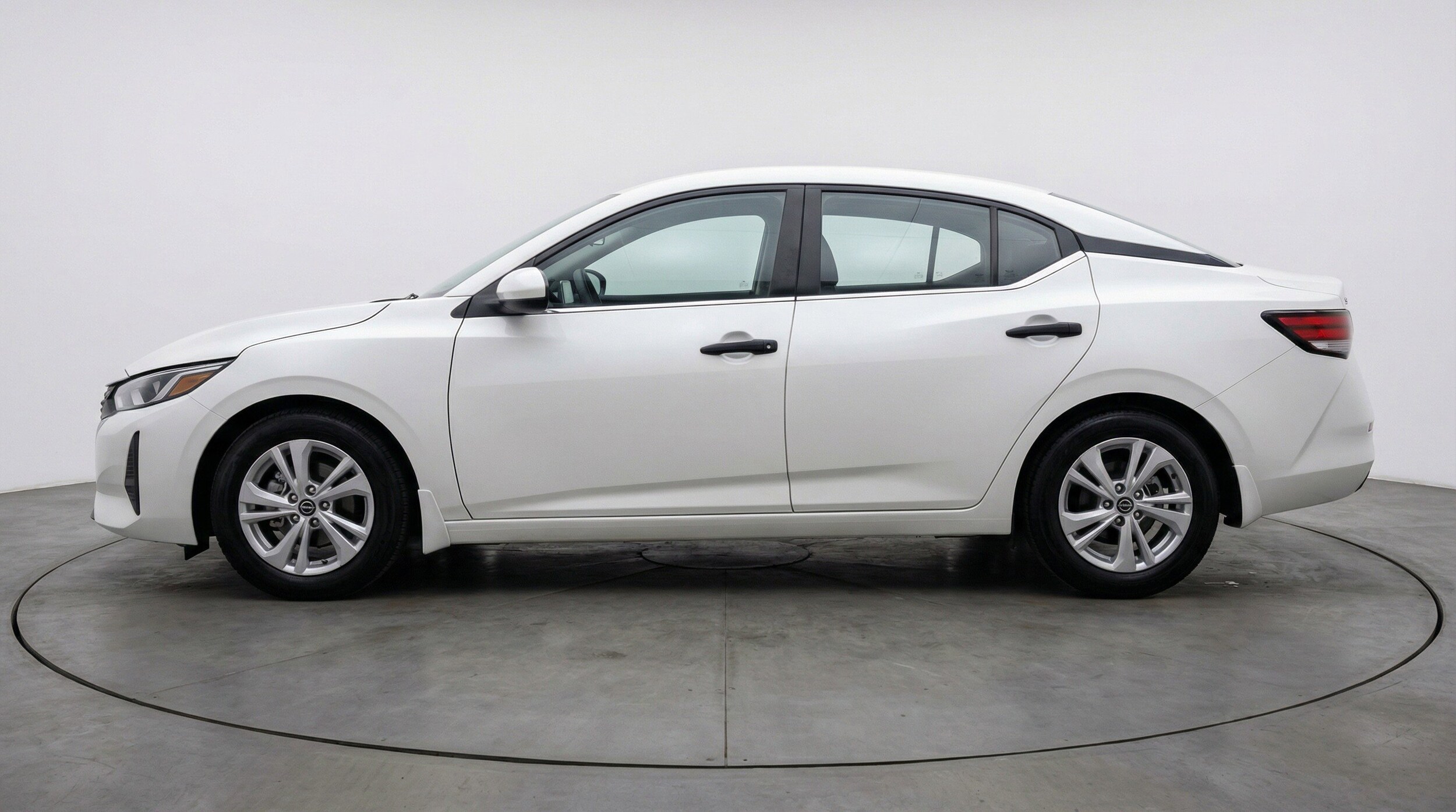 Thumbnail: 2025 Nissan Sentra - 5