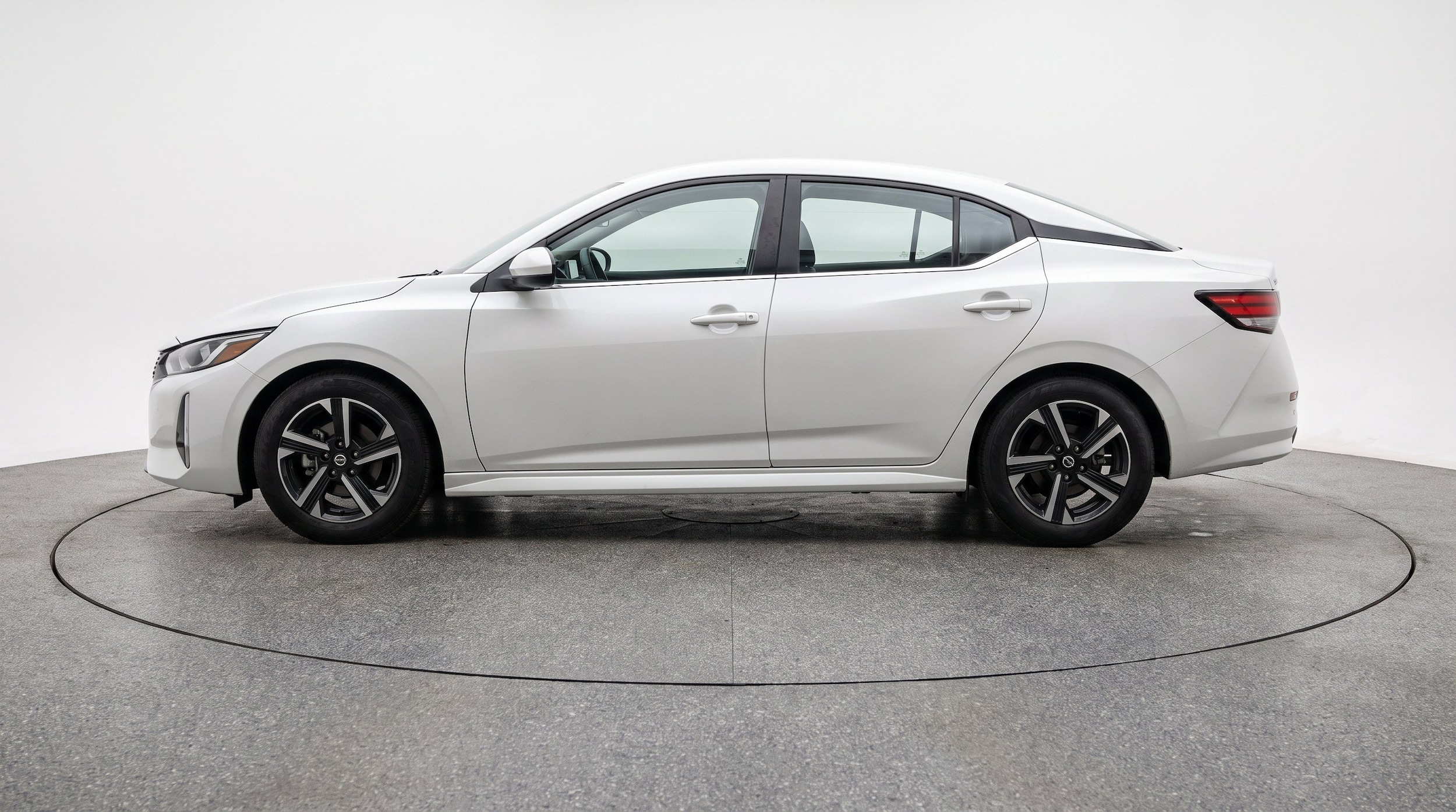 Thumbnail: 2025 Nissan Sentra - 5