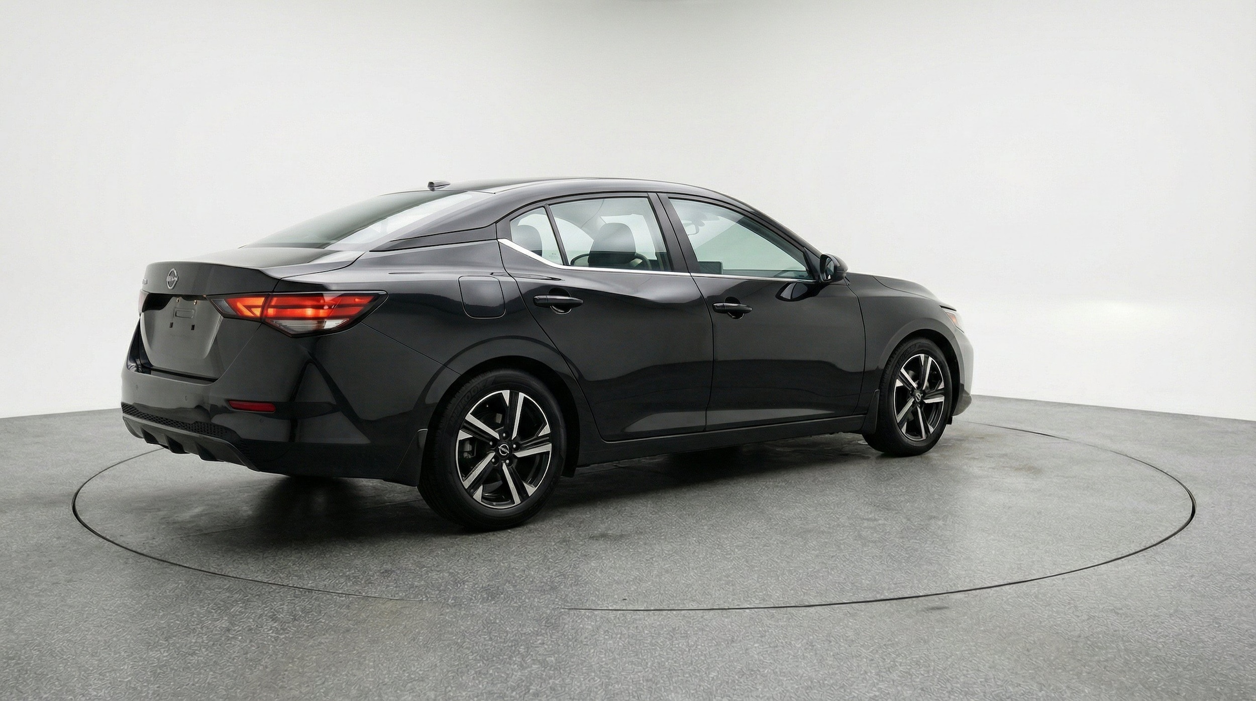 Thumbnail: 2025 Nissan Sentra - 9