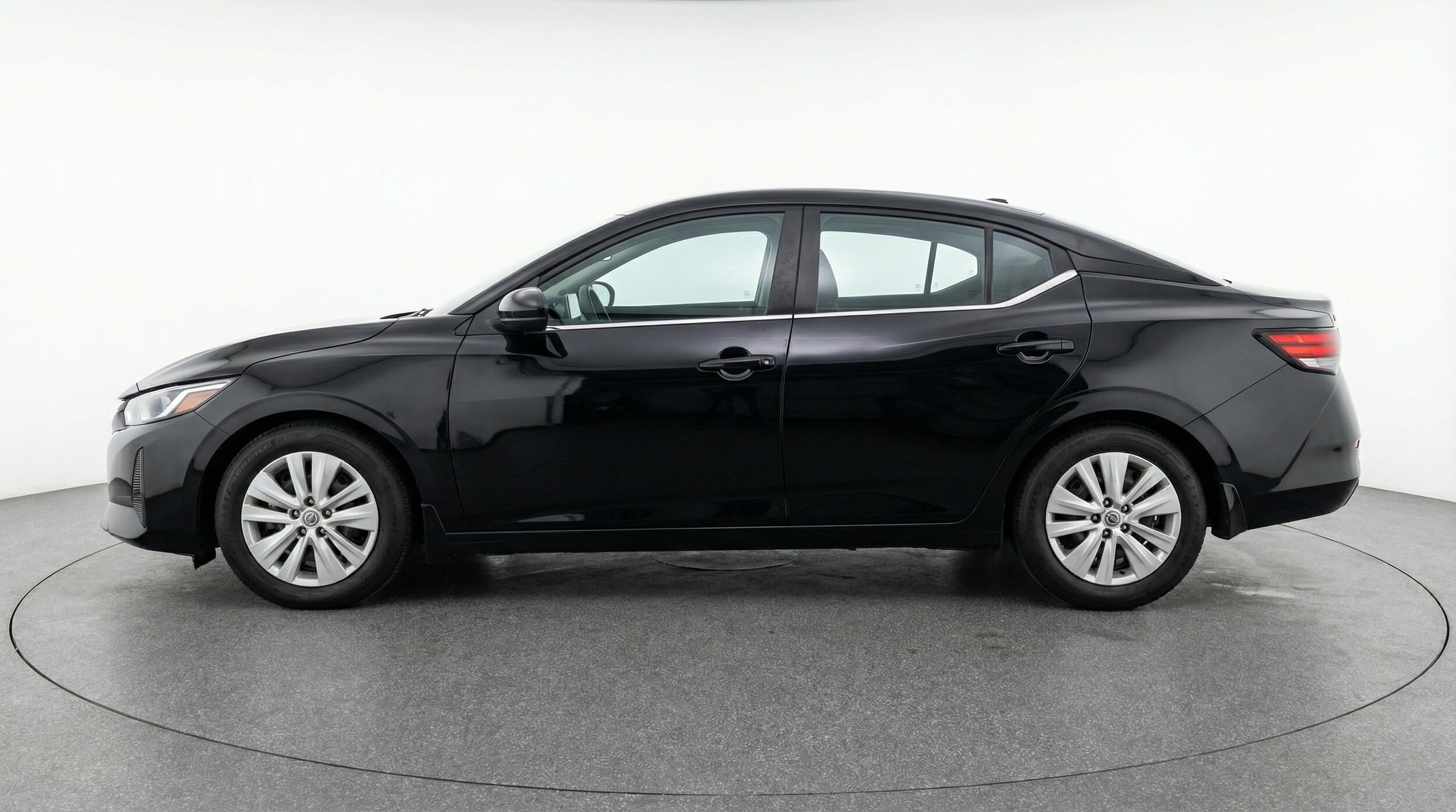 Thumbnail: 2025 Nissan Sentra - 4