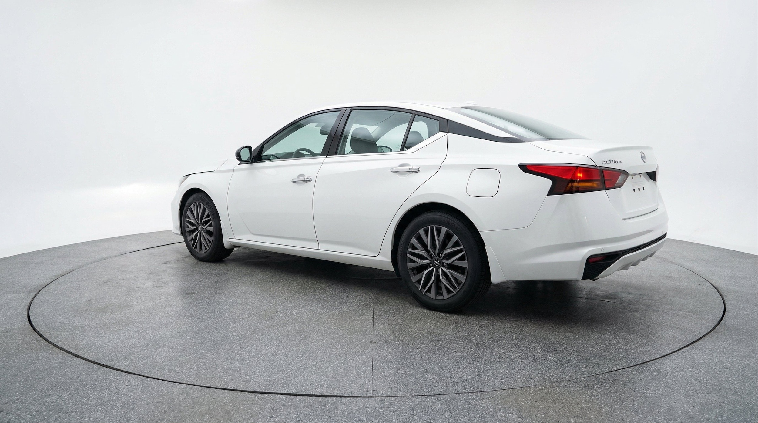 Thumbnail: 2025 Nissan Altima - 6