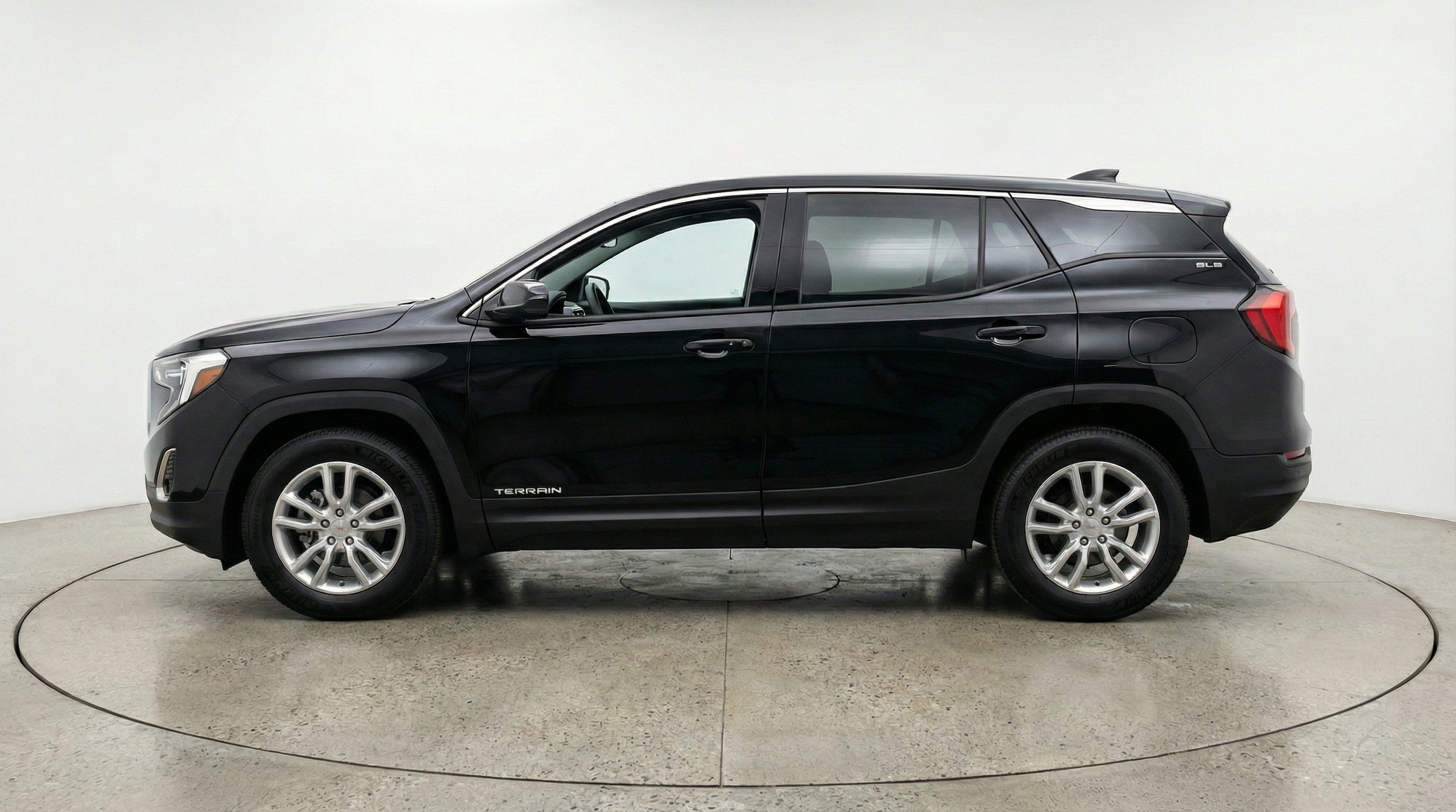 Thumbnail: 2024 GMC Terrain - 5