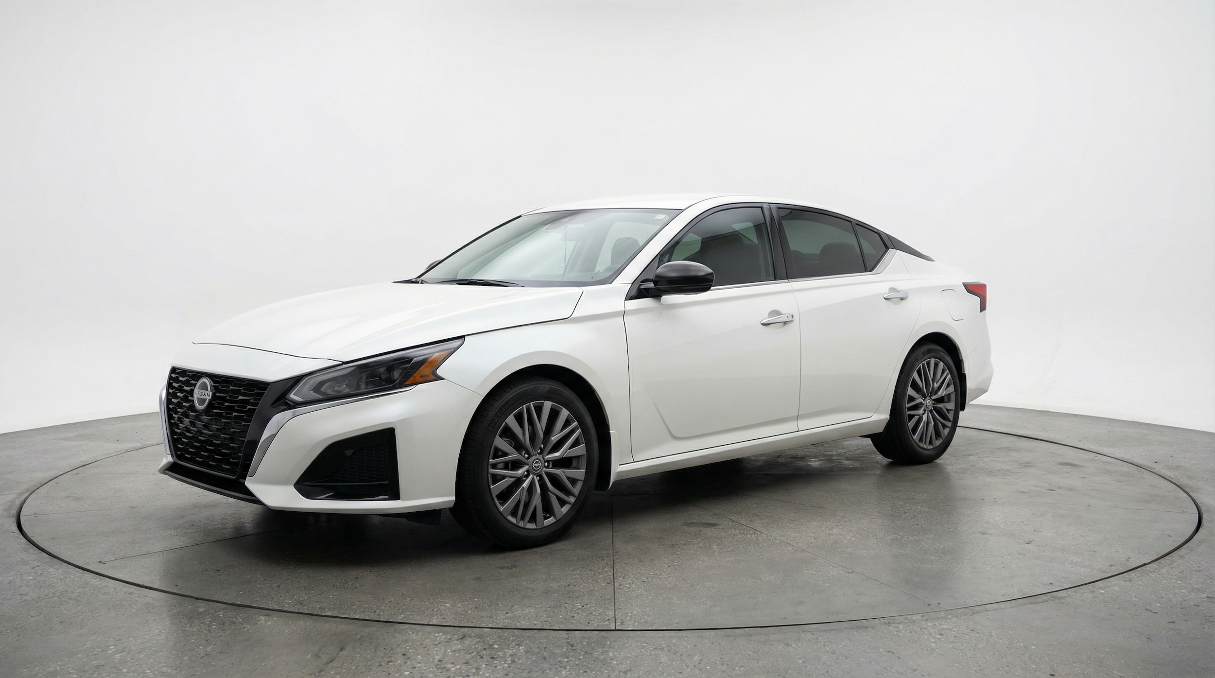 Thumbnail: 2025 Nissan Altima - 3