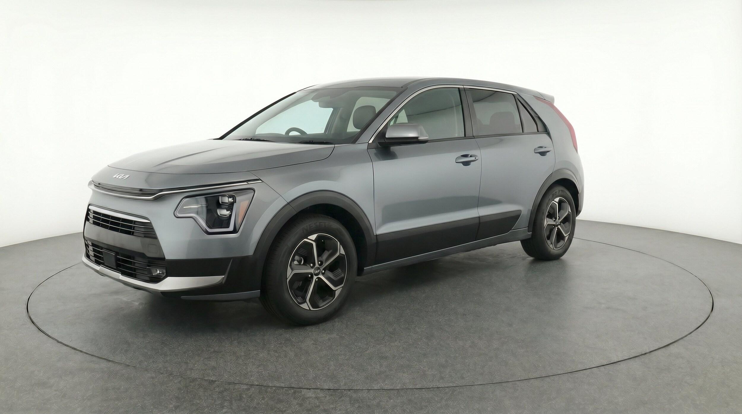 Thumbnail: 2026 Kia Niro - 3