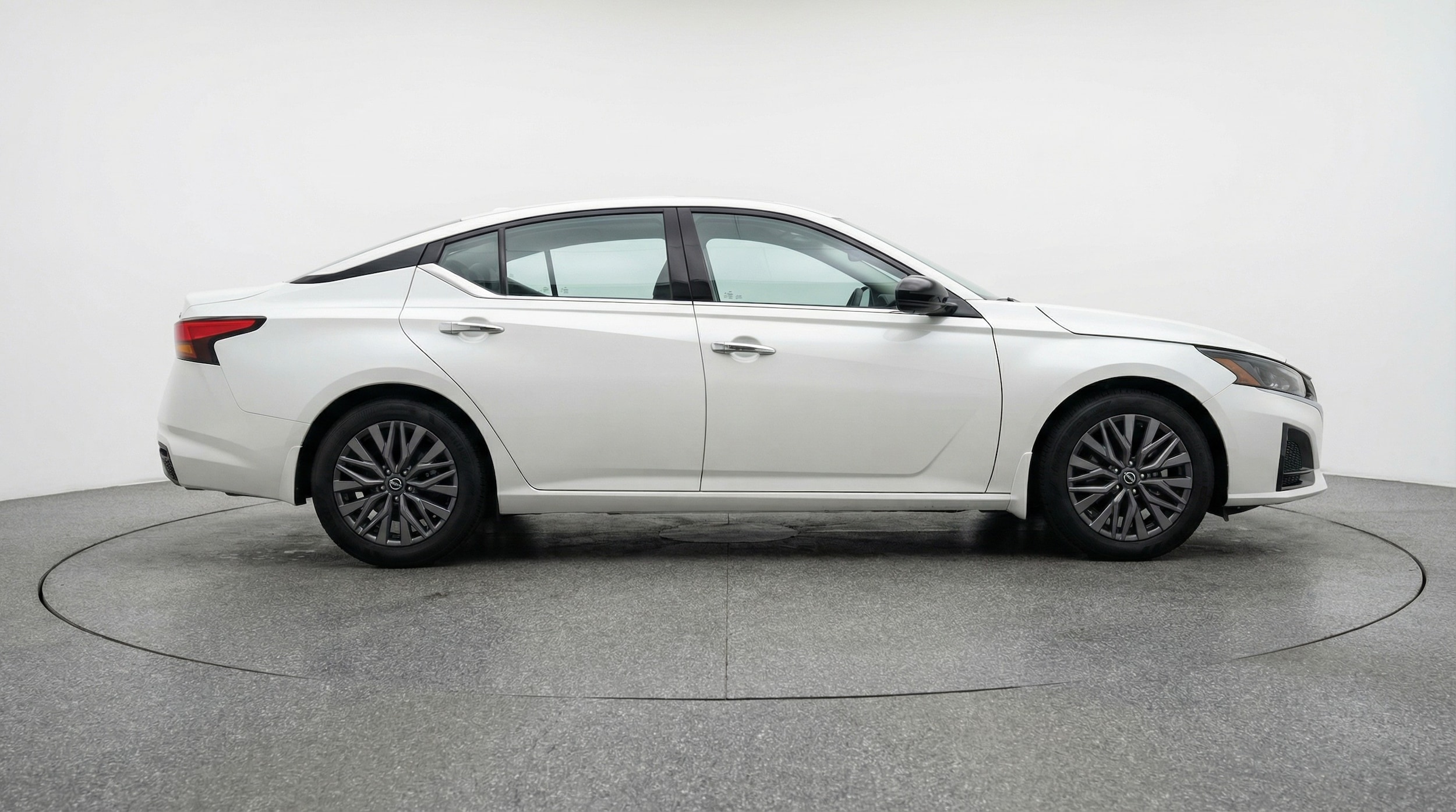 Thumbnail: 2025 Nissan Altima - 8