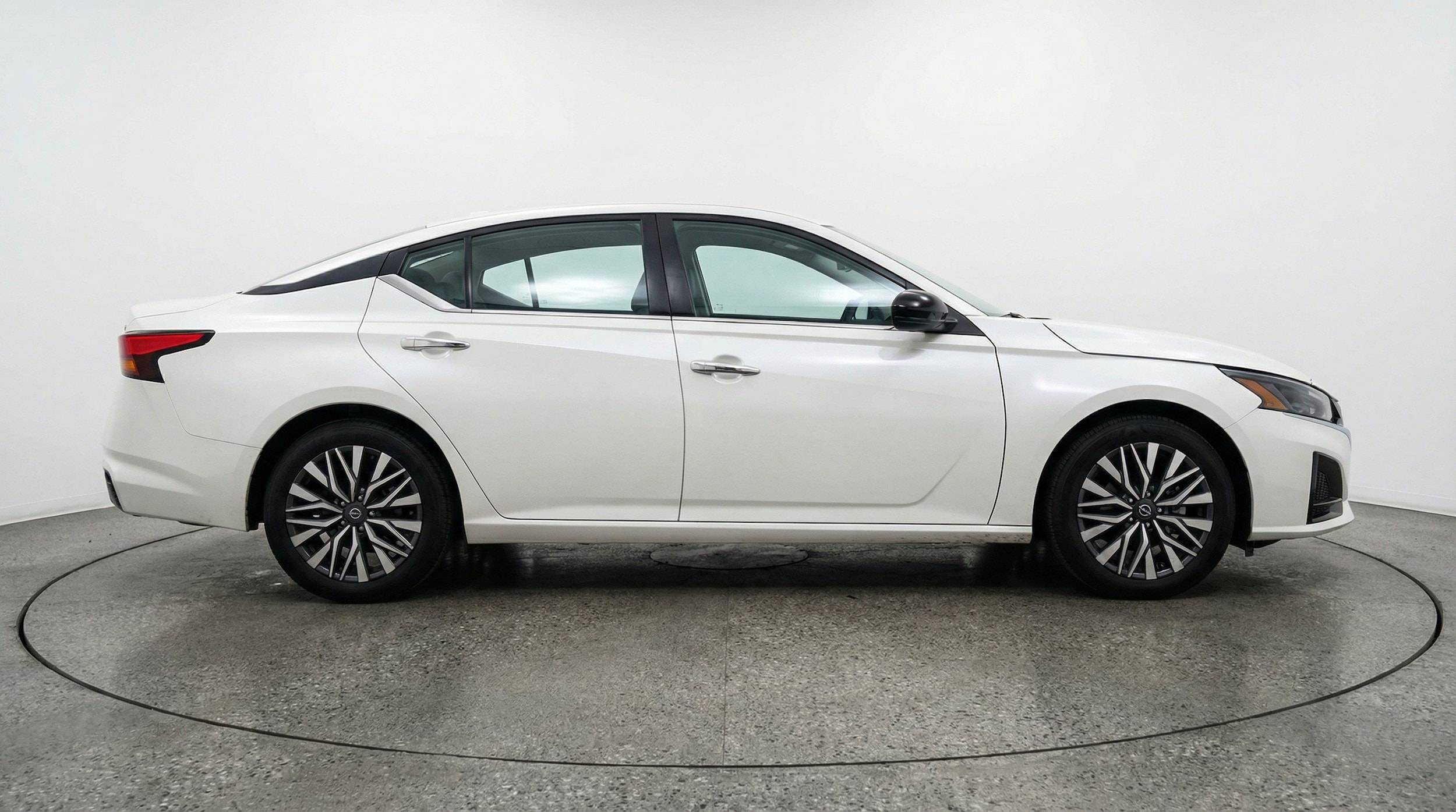 Thumbnail: 2025 Nissan Altima - 11