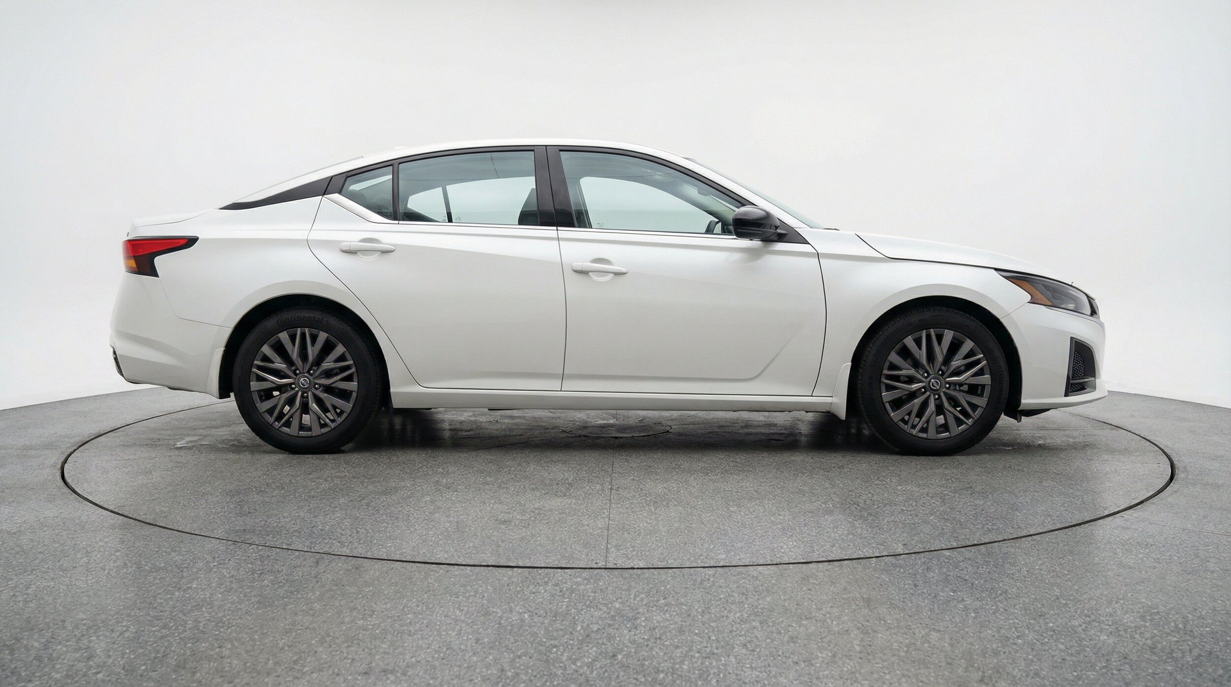 Thumbnail: 2025 Nissan Altima - 11