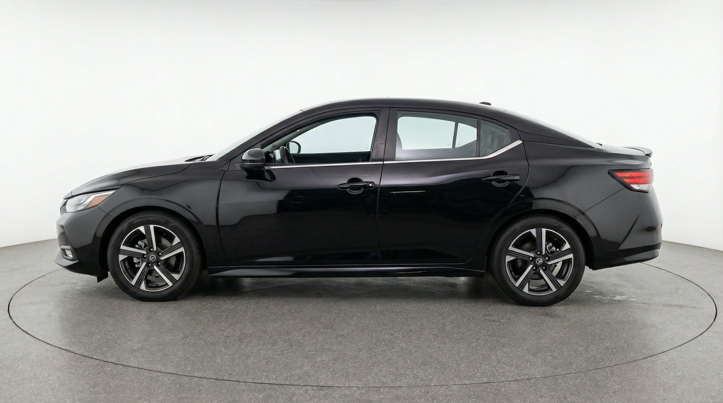 Thumbnail: 2025 Nissan Sentra - 5