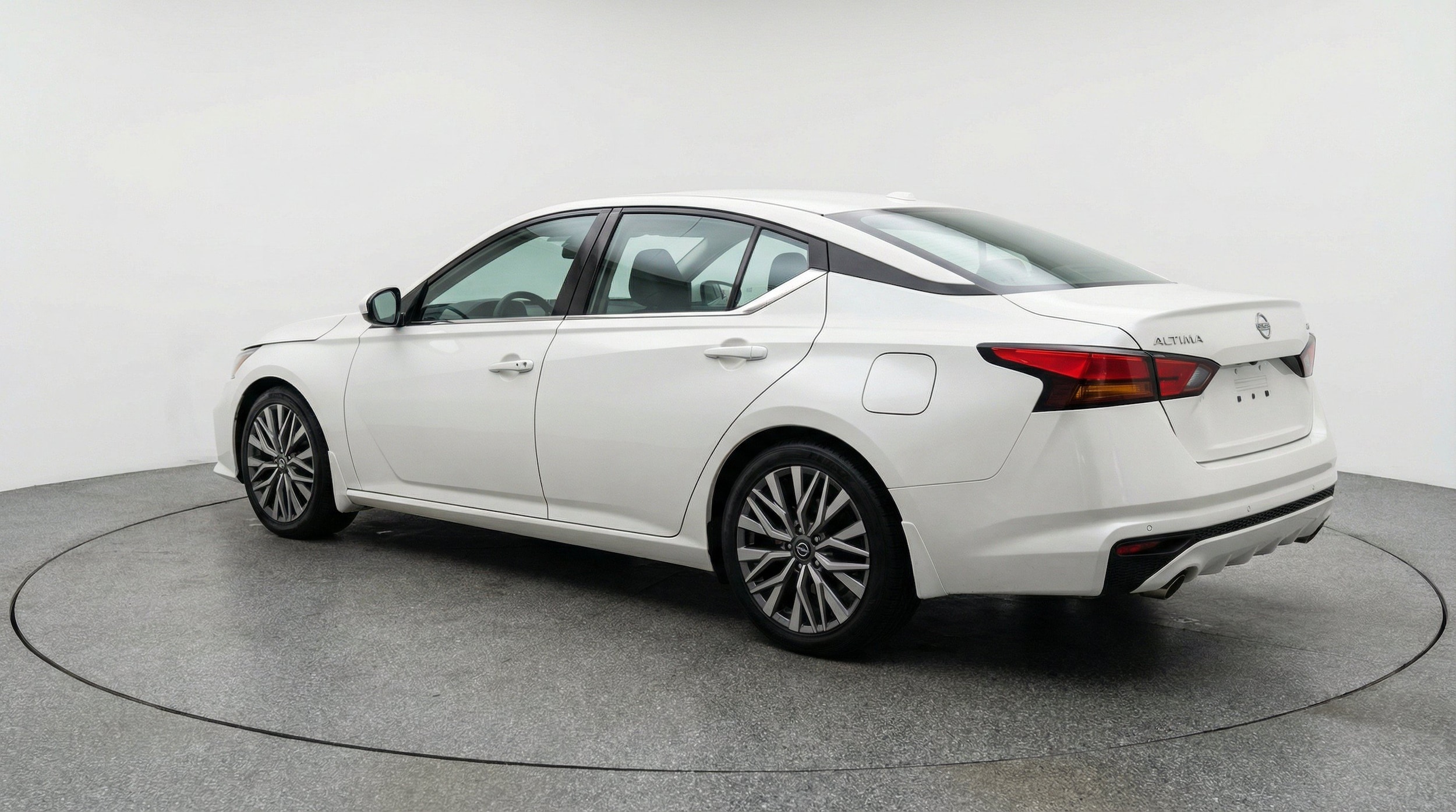 Thumbnail: 2025 Nissan Altima - 6