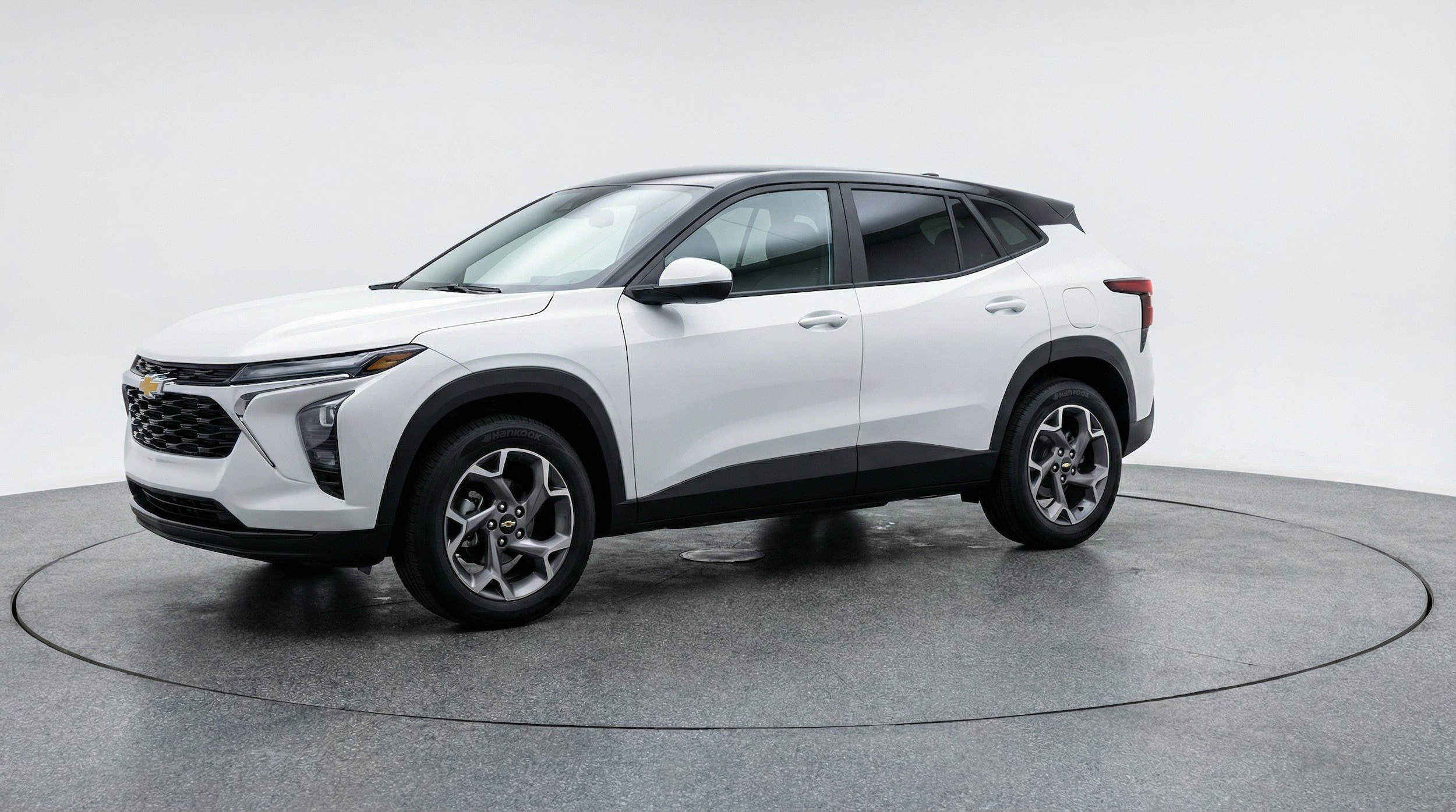 Thumbnail: 2025 Chevrolet Trax - 3