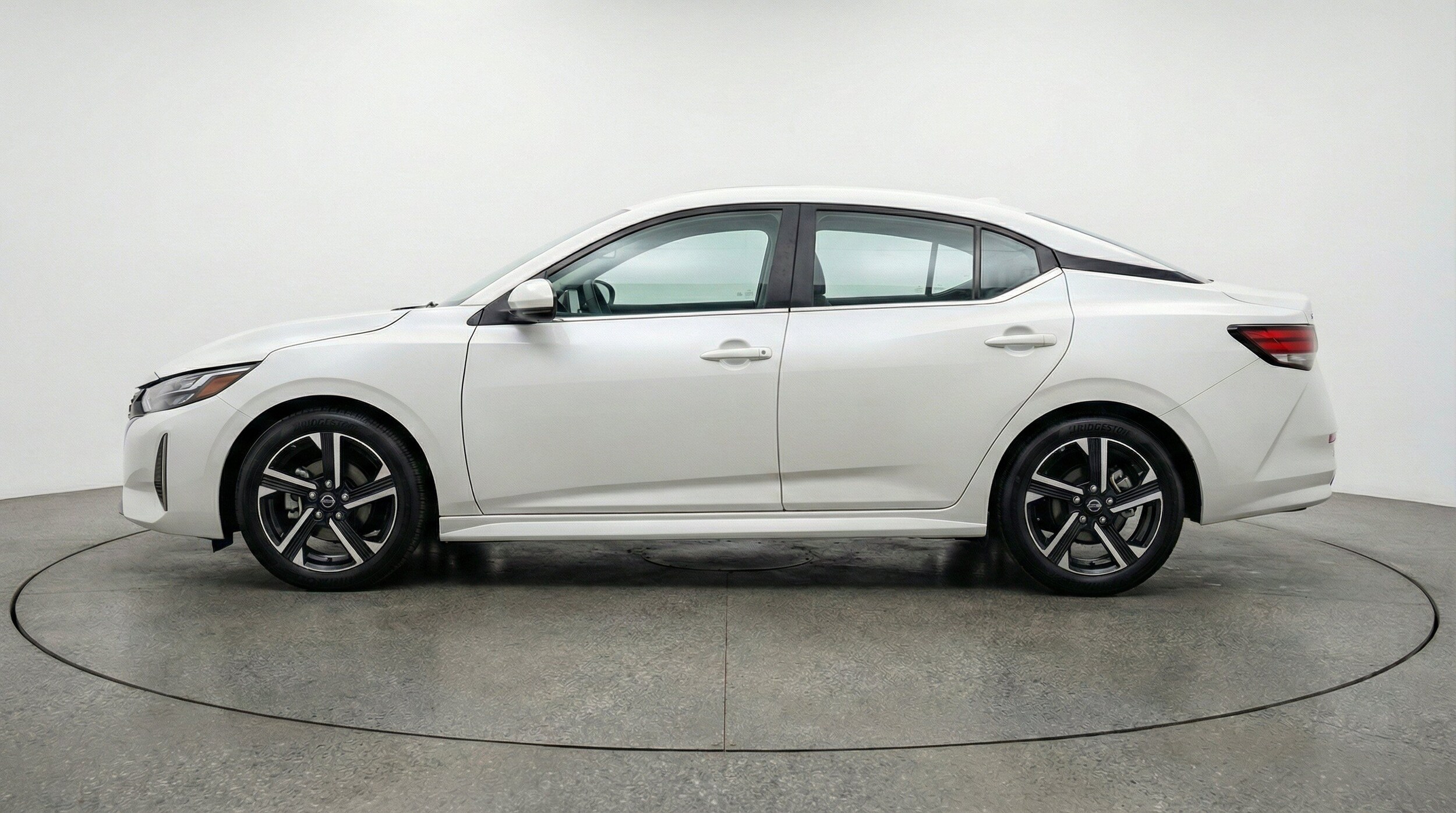 Thumbnail: 2025 Nissan Sentra - 5