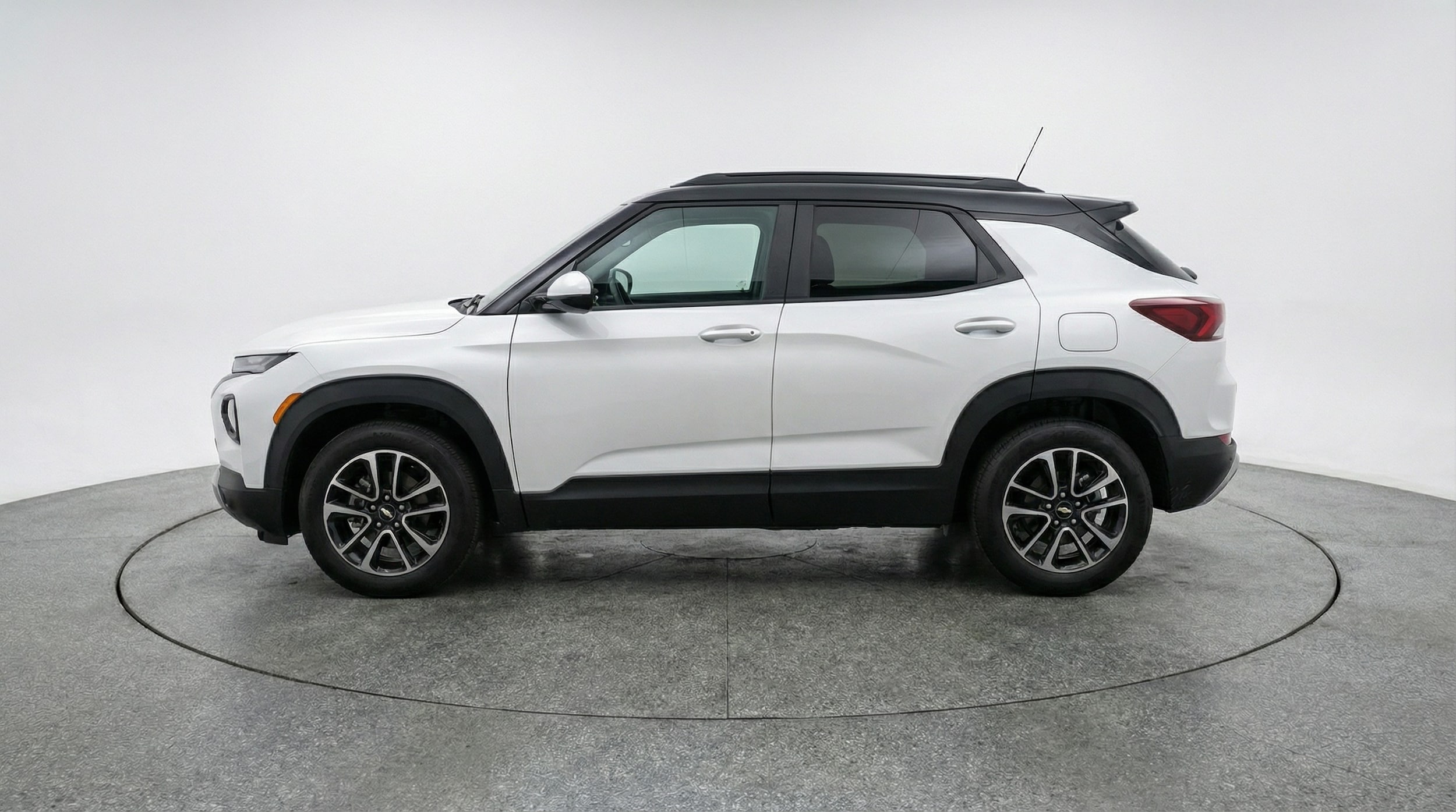 Thumbnail: 2025 Chevrolet TrailBlazer - 4