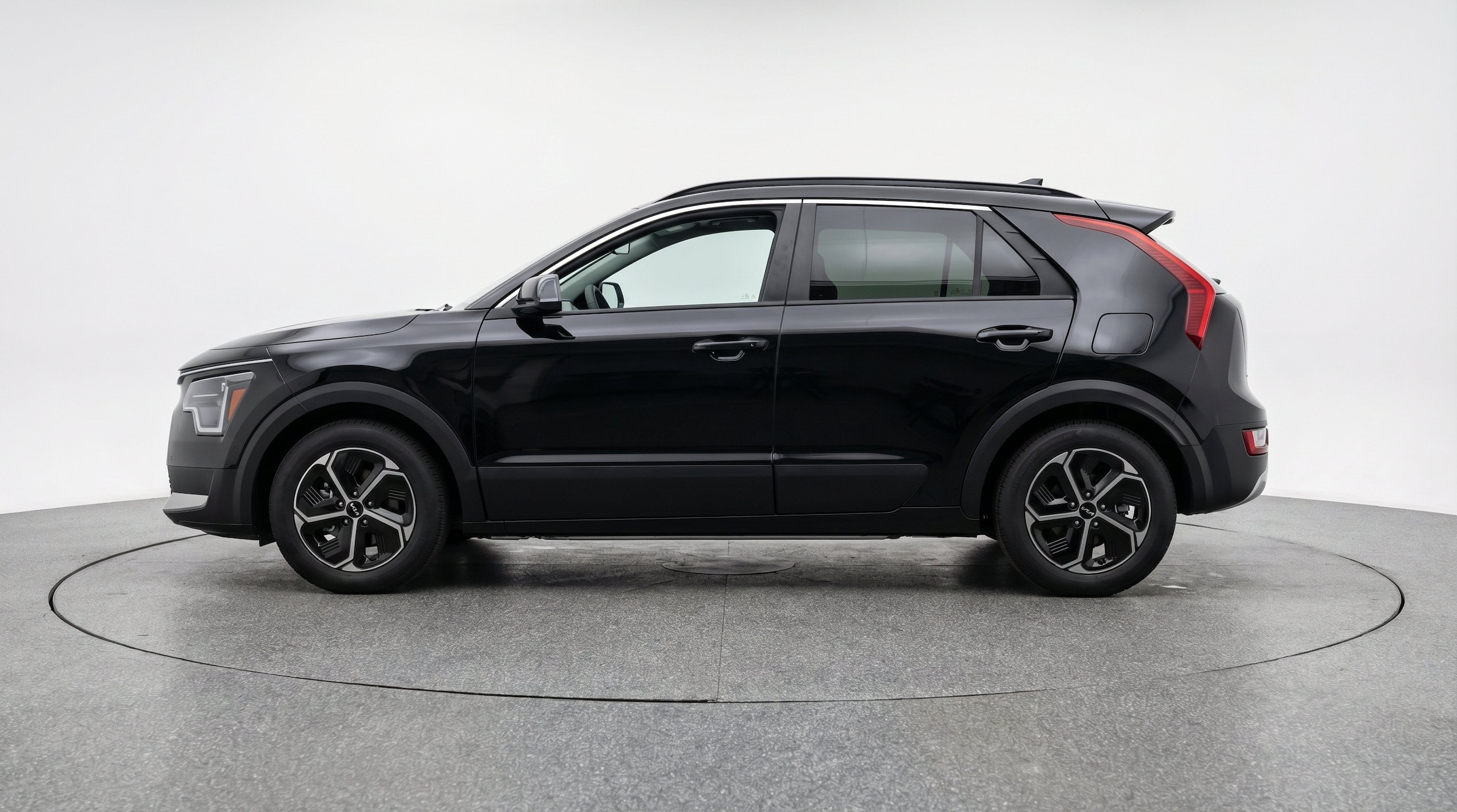 Thumbnail: 2026 Kia Niro - 5