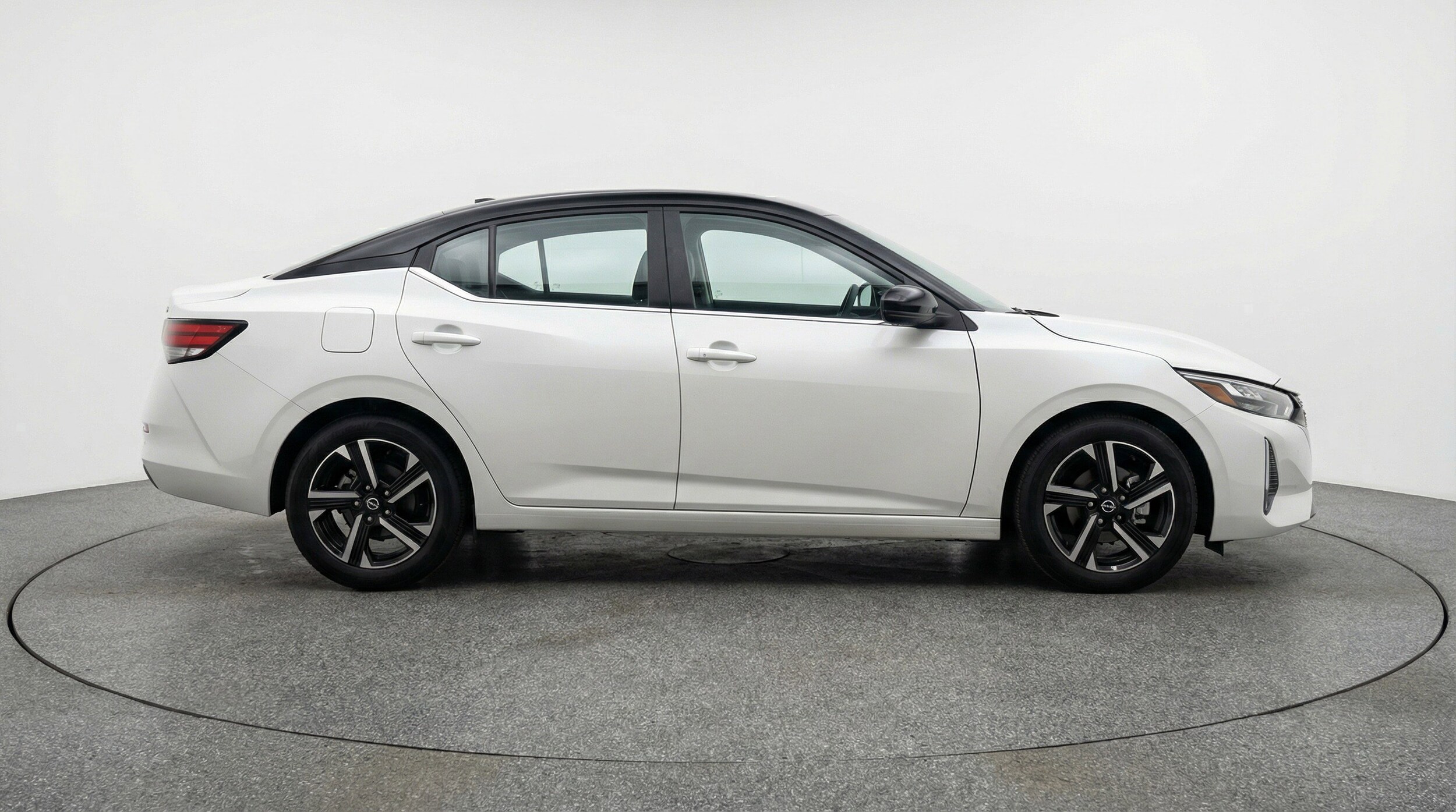 Thumbnail: 2025 Nissan Sentra - 11