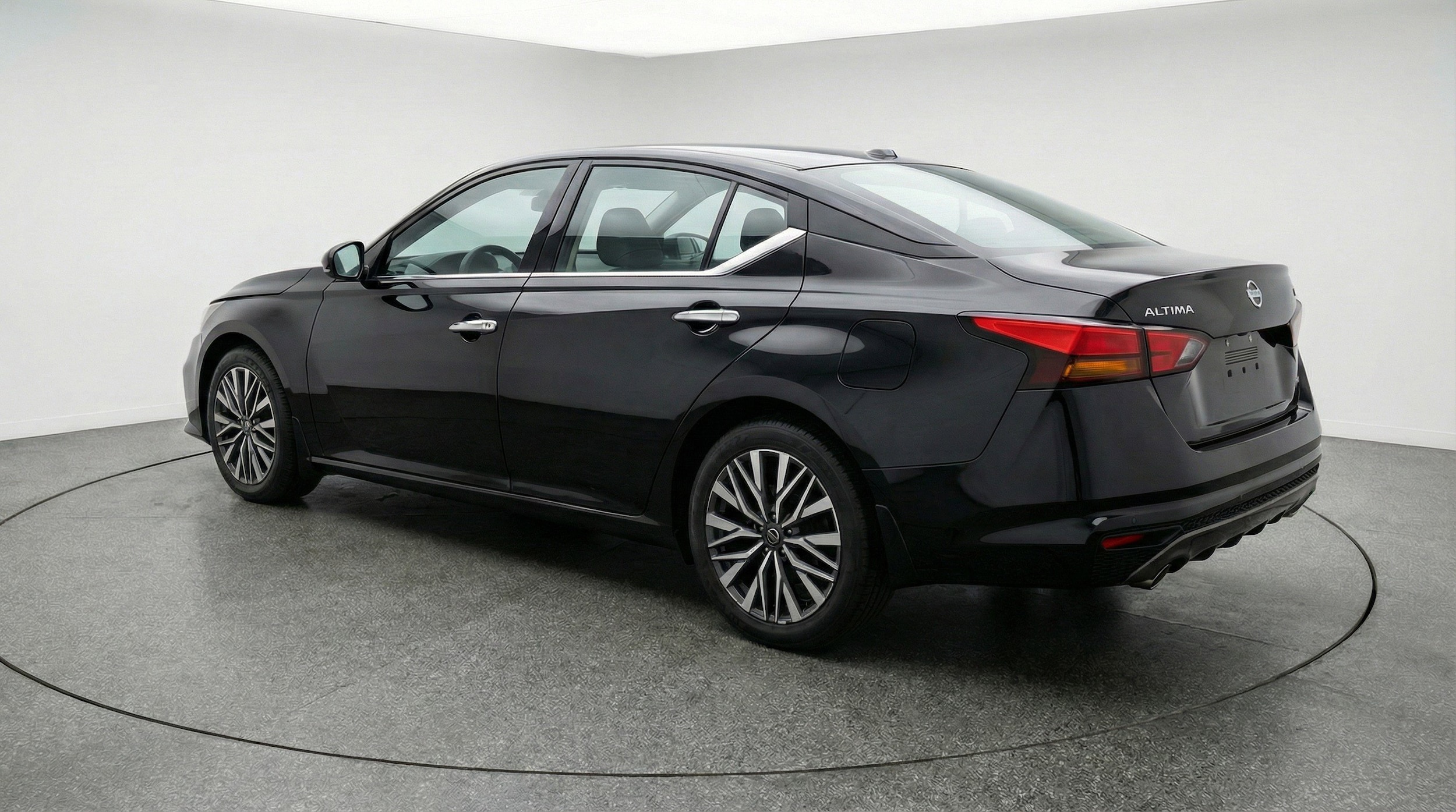 Thumbnail: 2025 Nissan Altima - 6