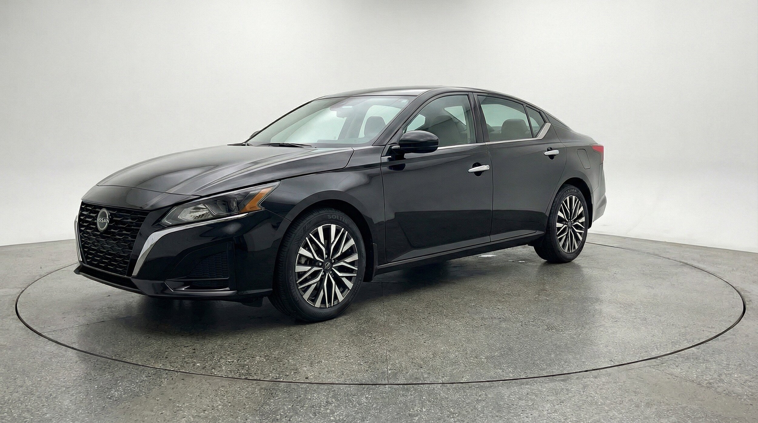 Thumbnail: 2025 Nissan Altima - 3