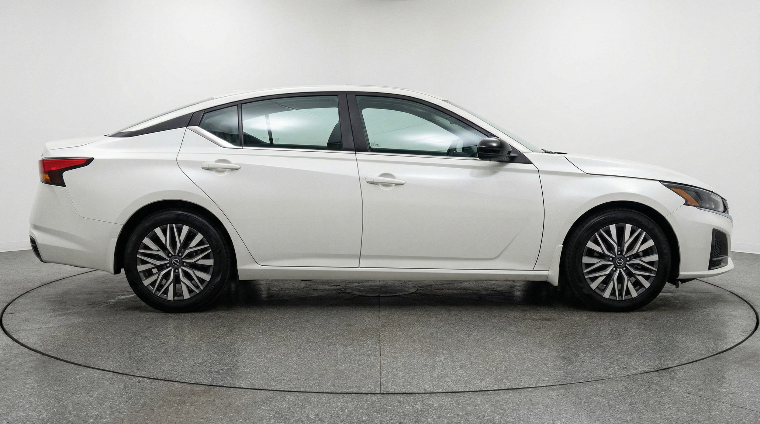 Thumbnail: 2025 Nissan Altima - 11