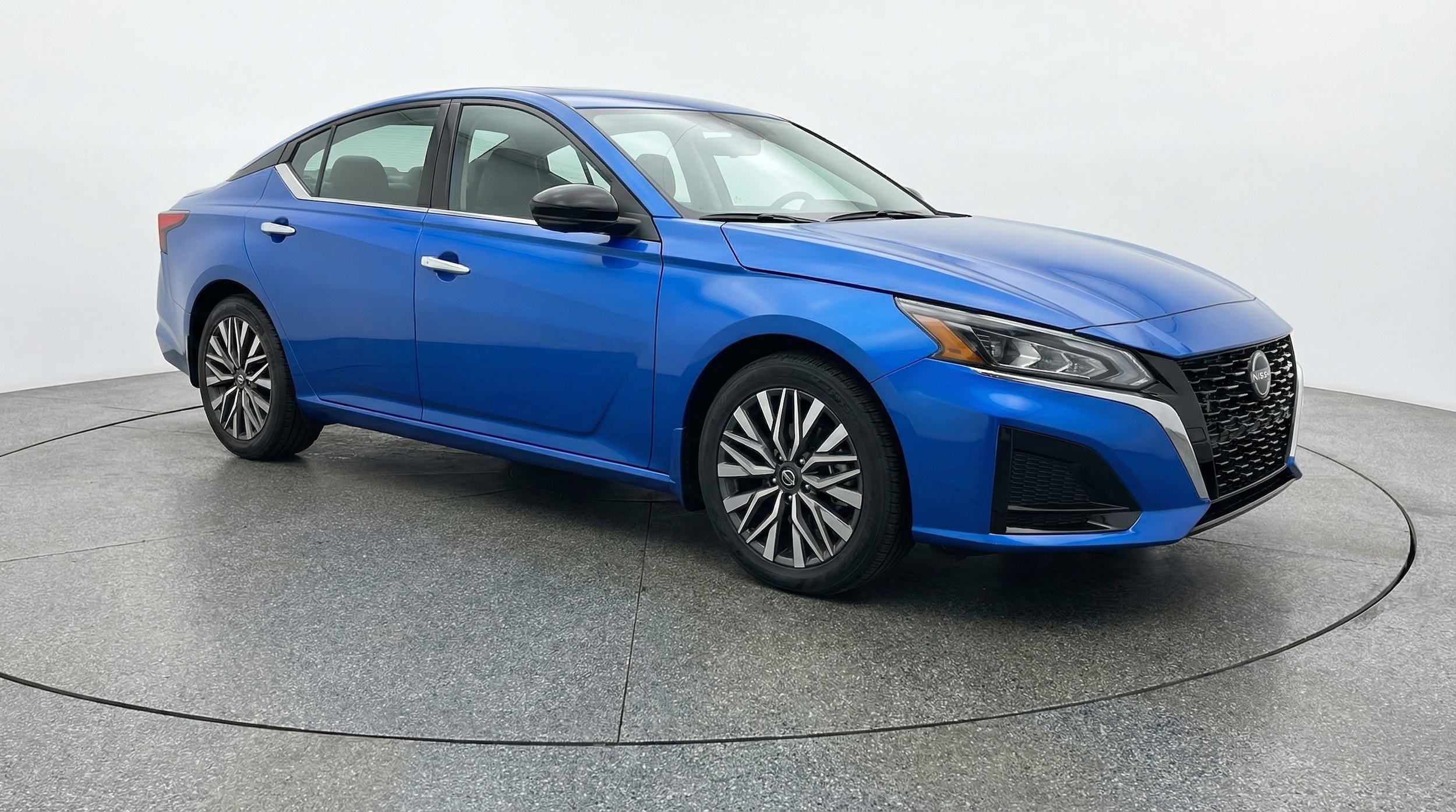 Thumbnail: 2025 Nissan Altima - 1