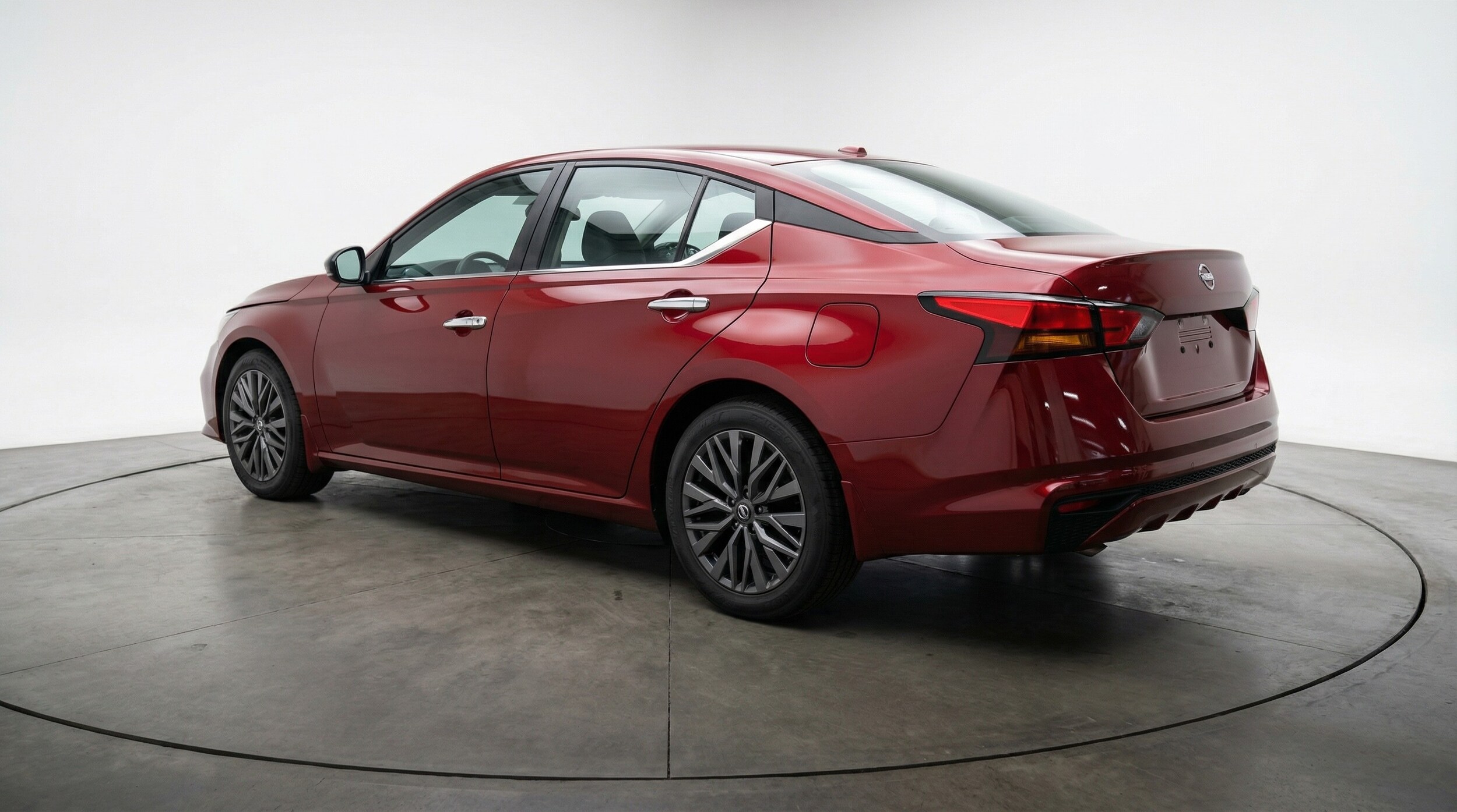 Thumbnail: 2025 Nissan Altima - 5